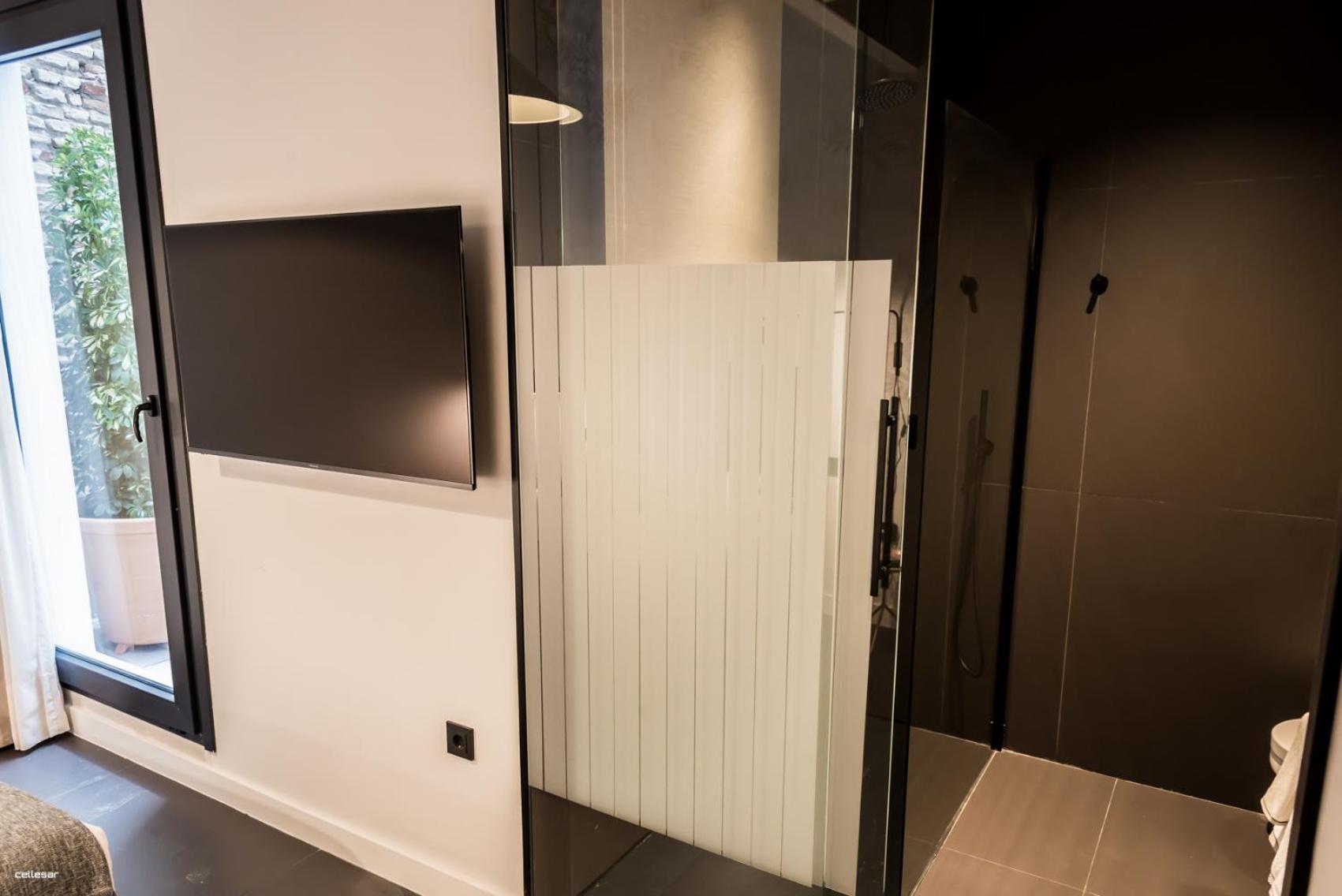 Superior Double Room - Photo 9