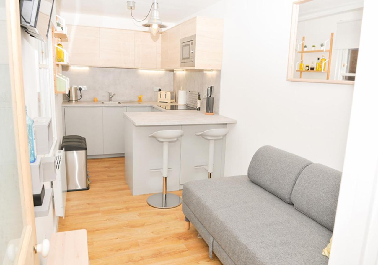 One-Bedroom House photo 3