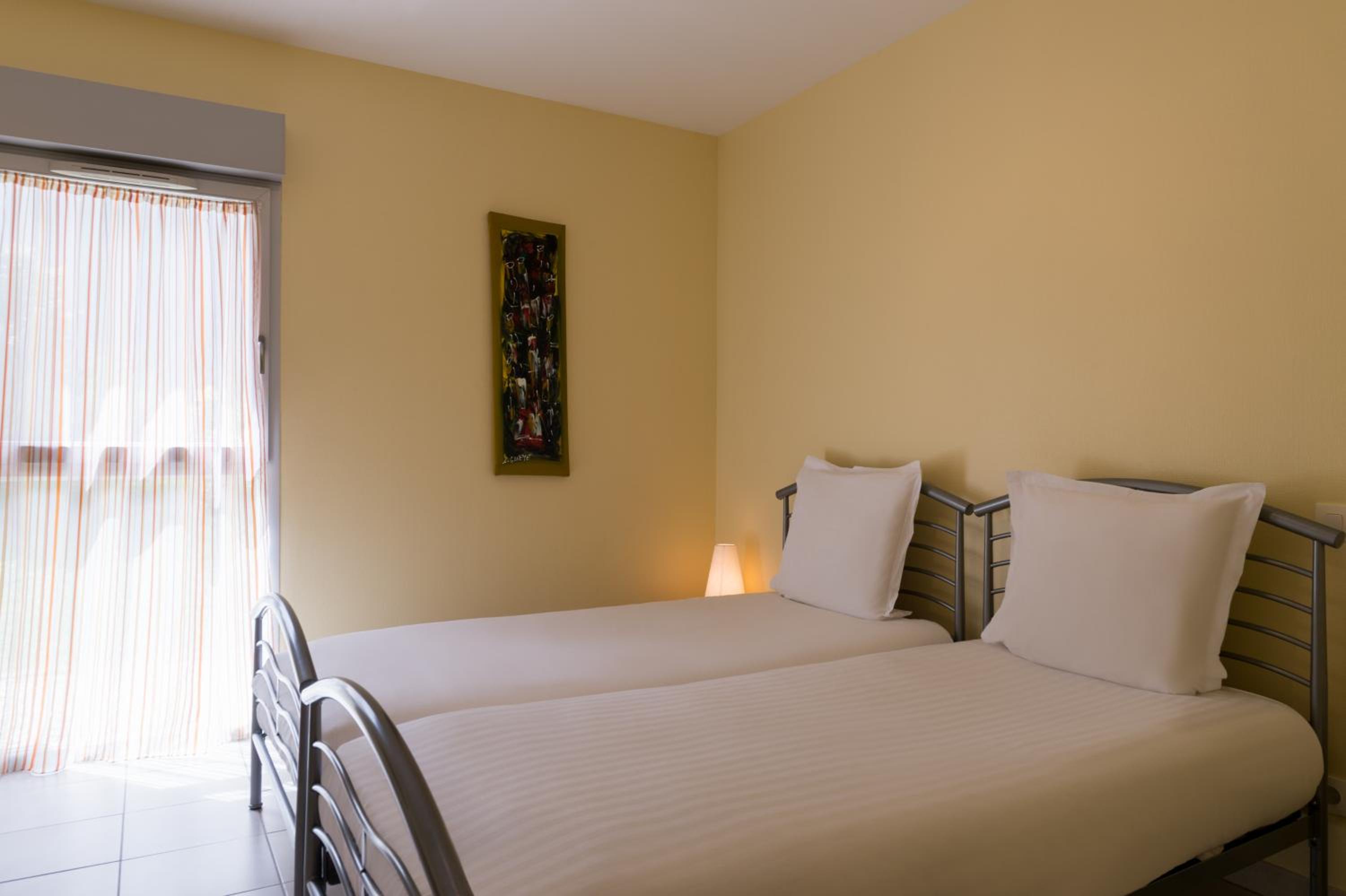 Standard Twin Room photo 3