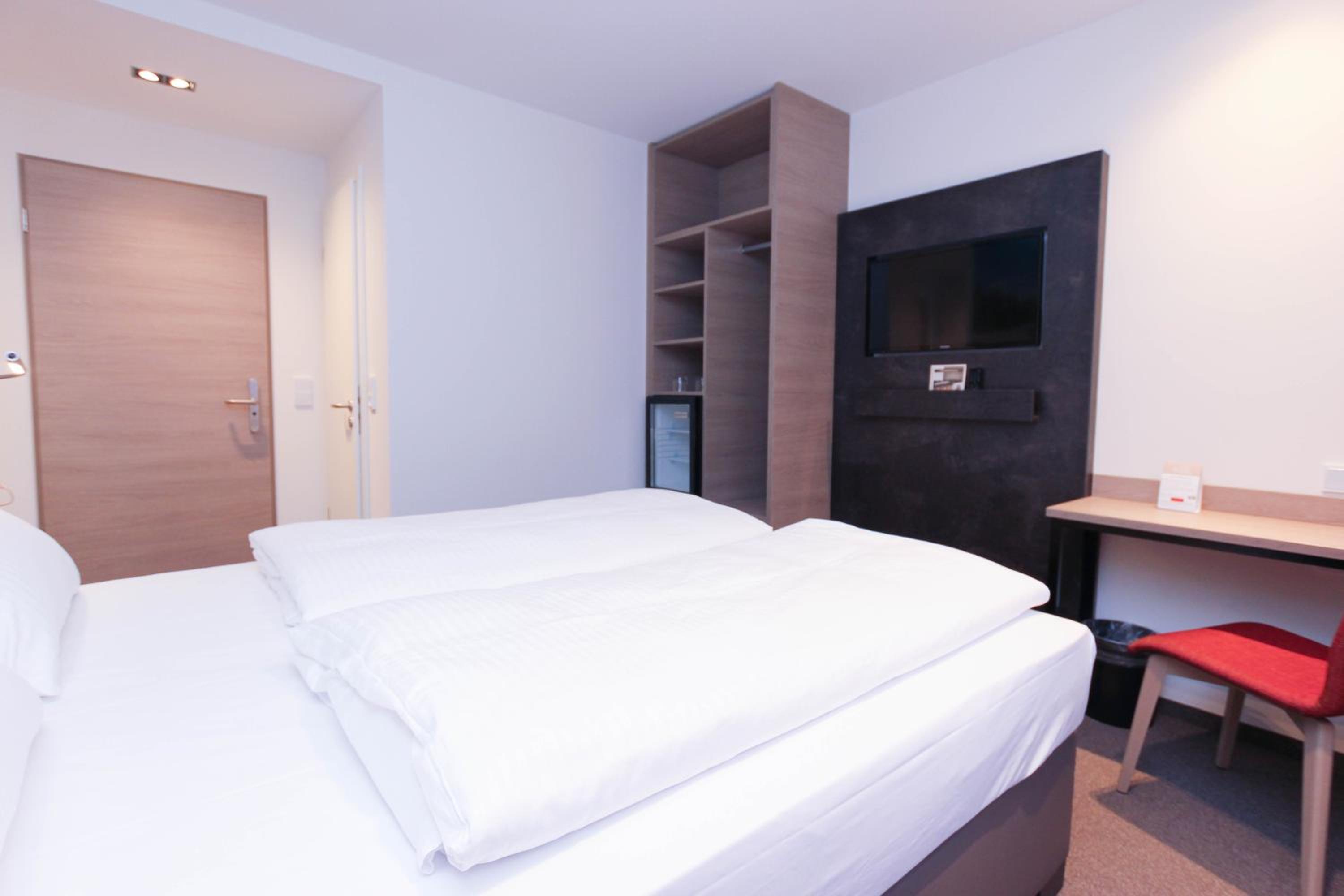 Classic Double Room - Photo 18