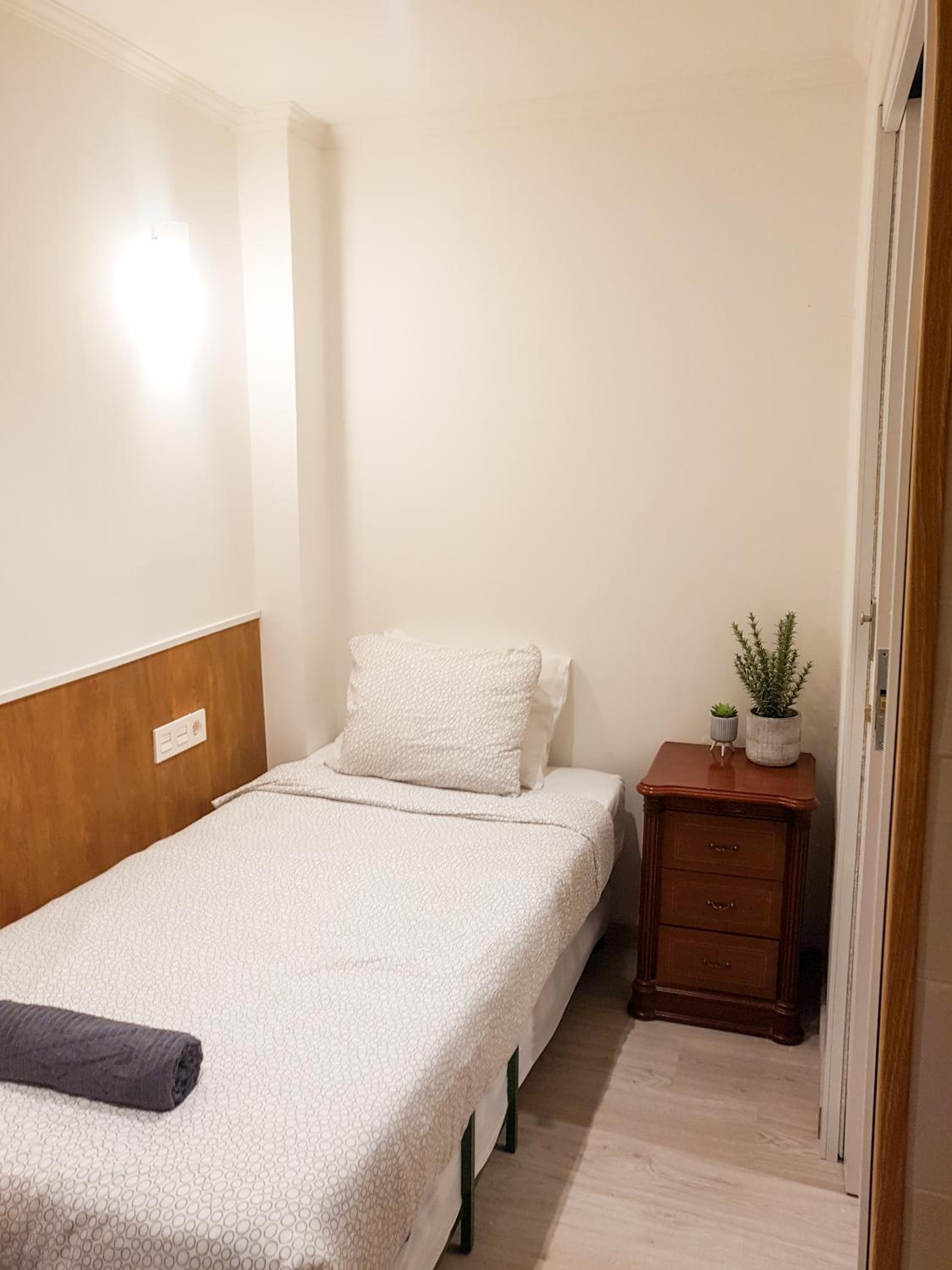 Habitación individual con baño privado