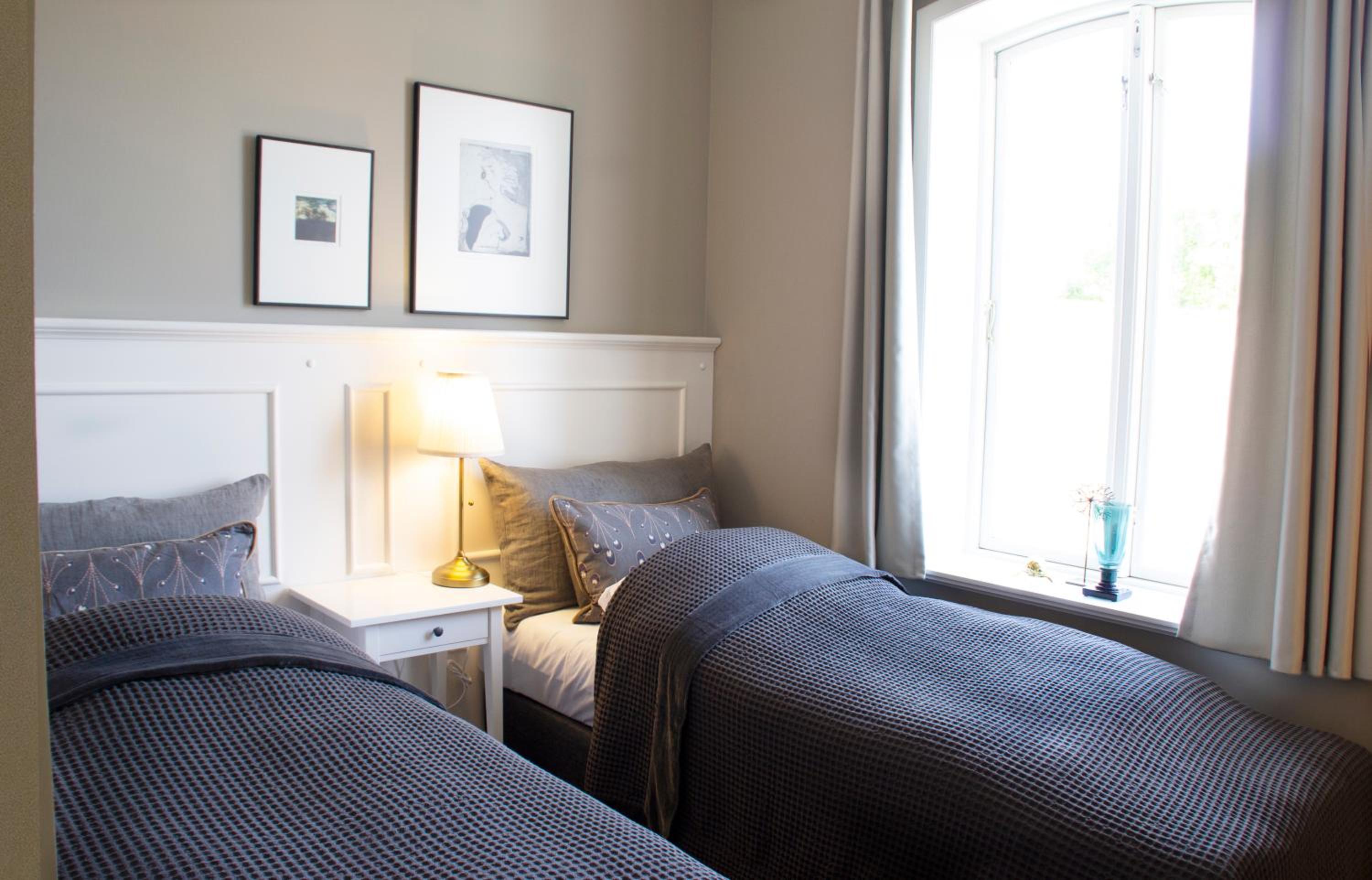 Small Twin Room photo 1