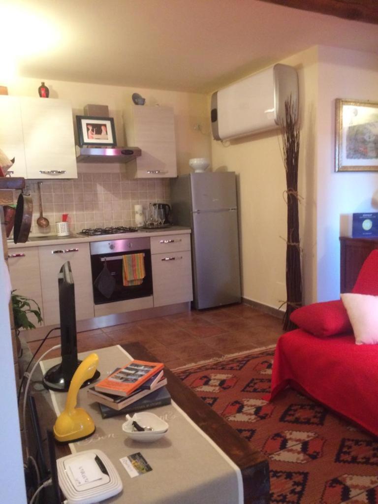 One-Bedroom House - Photo 51