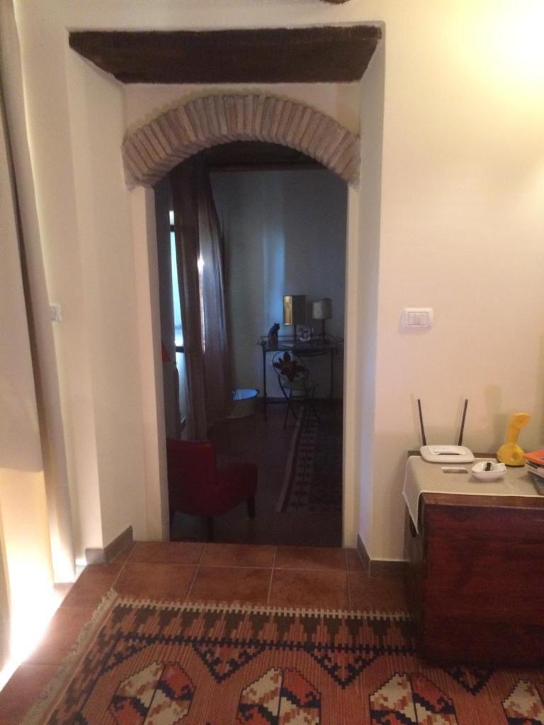 One-Bedroom House - Photo 34