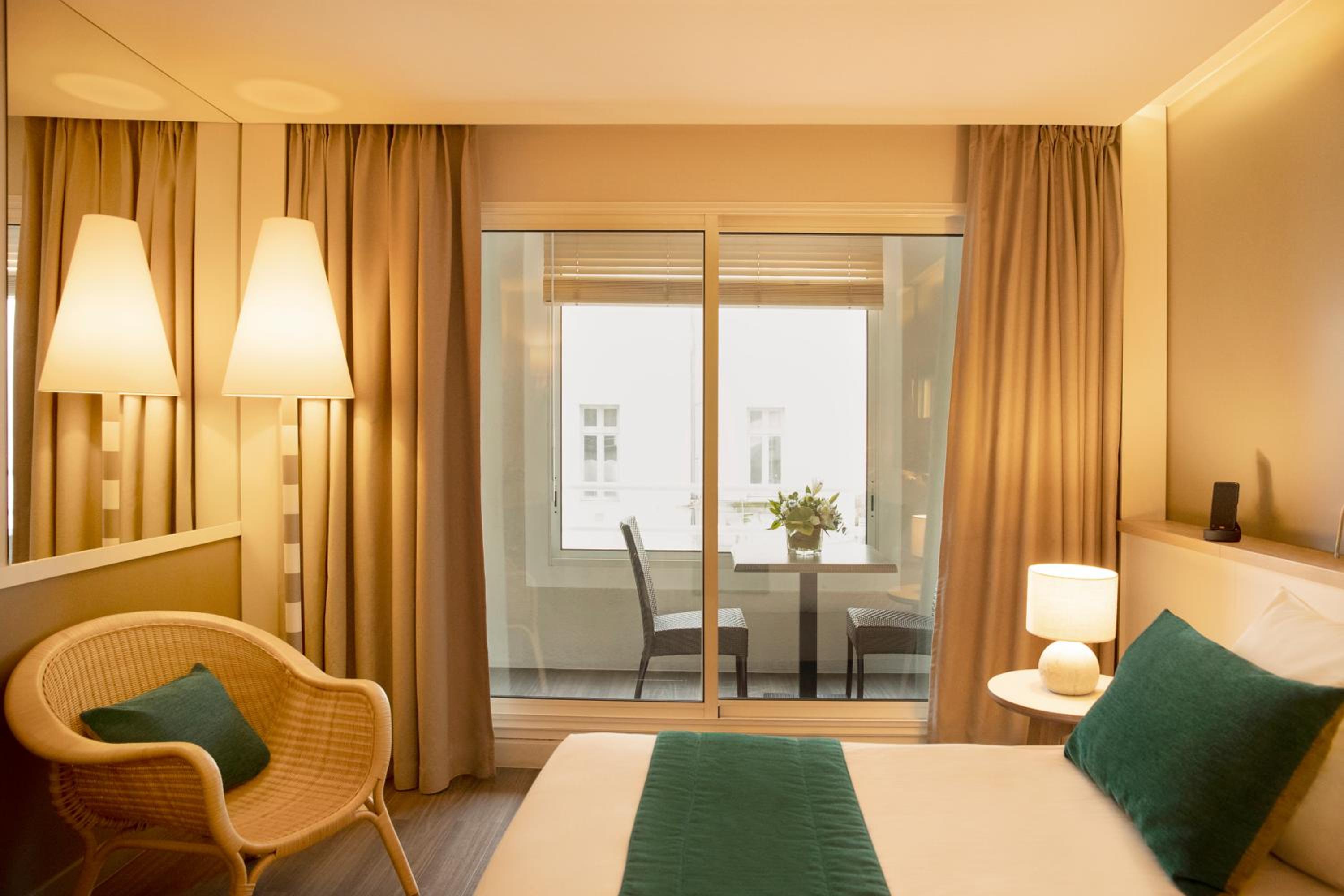Standard Double or Twin Room - Photo 5