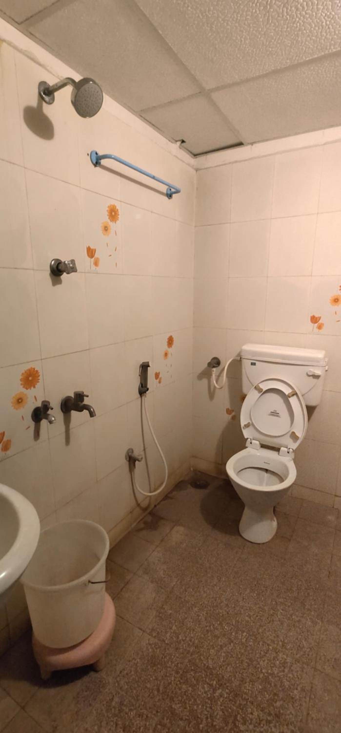 Budget Double Room - Photo 2