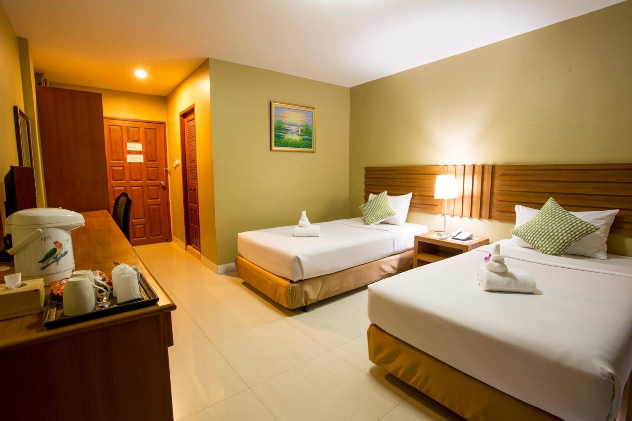 Standard Twin Room photo 2