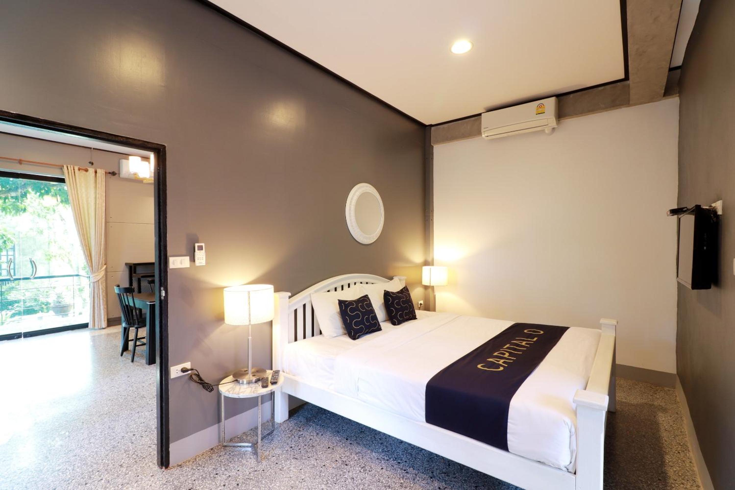 Deluxe Apartment