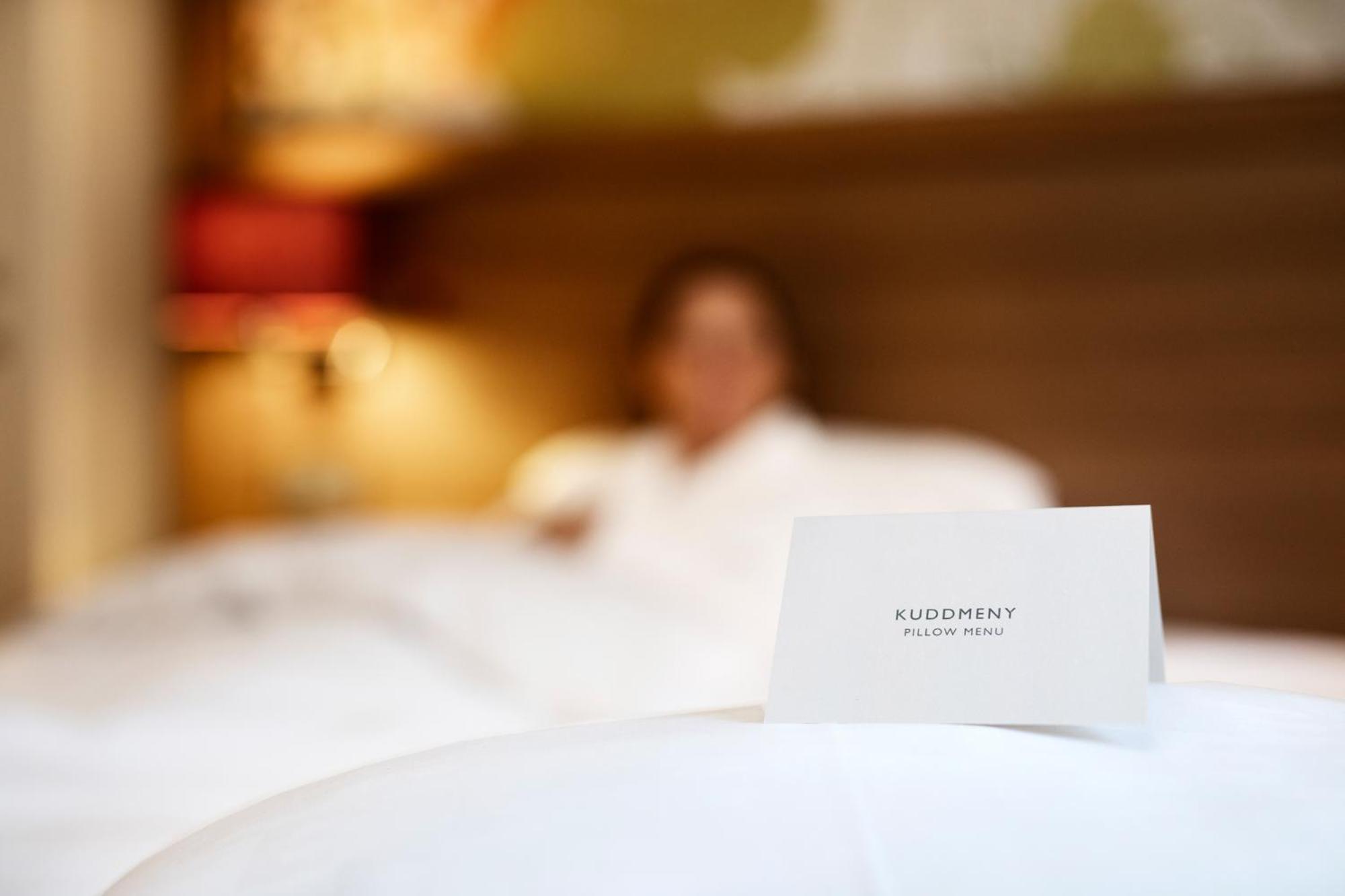 Deluxe Room - Photo 13