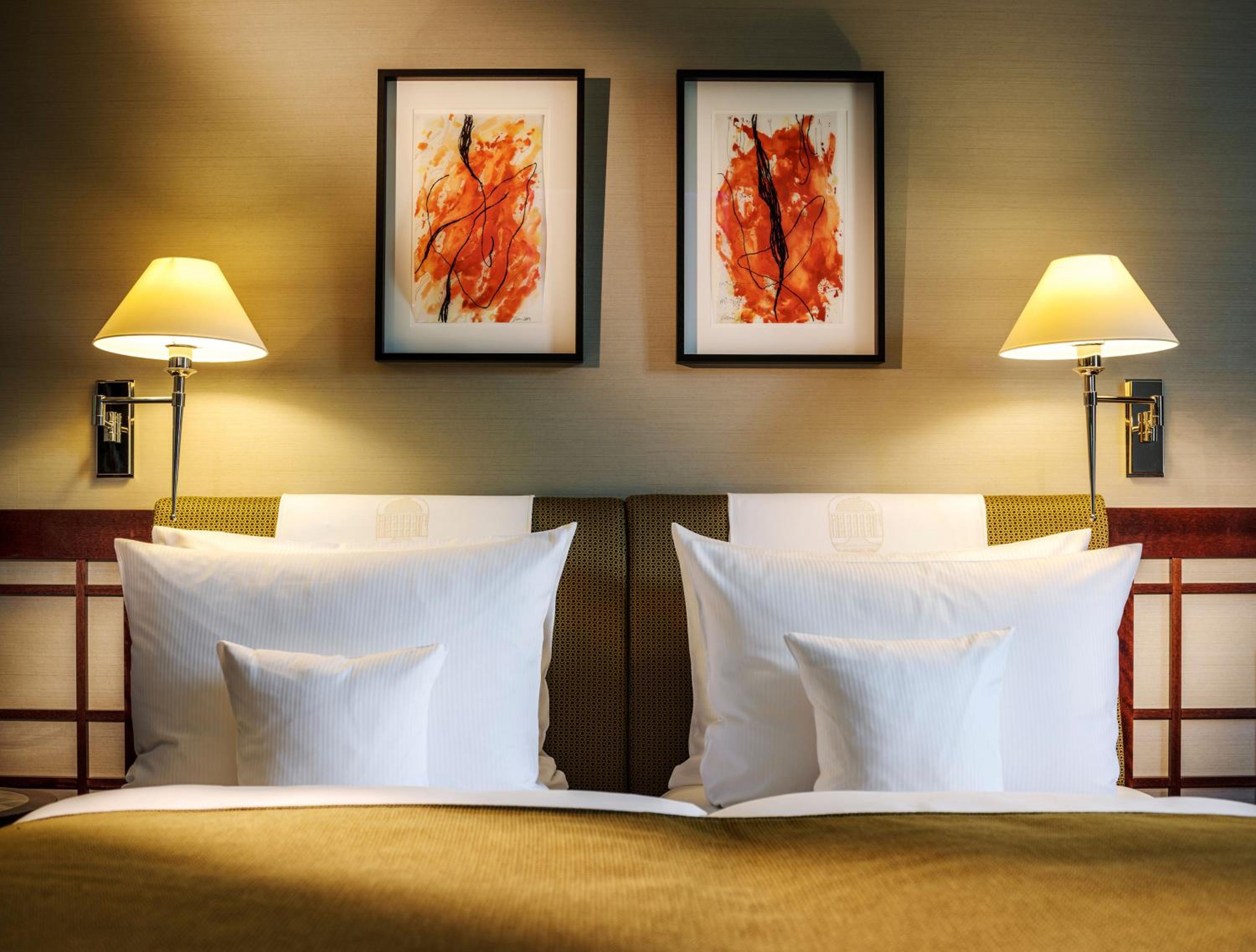 Executive Room - Photo 7