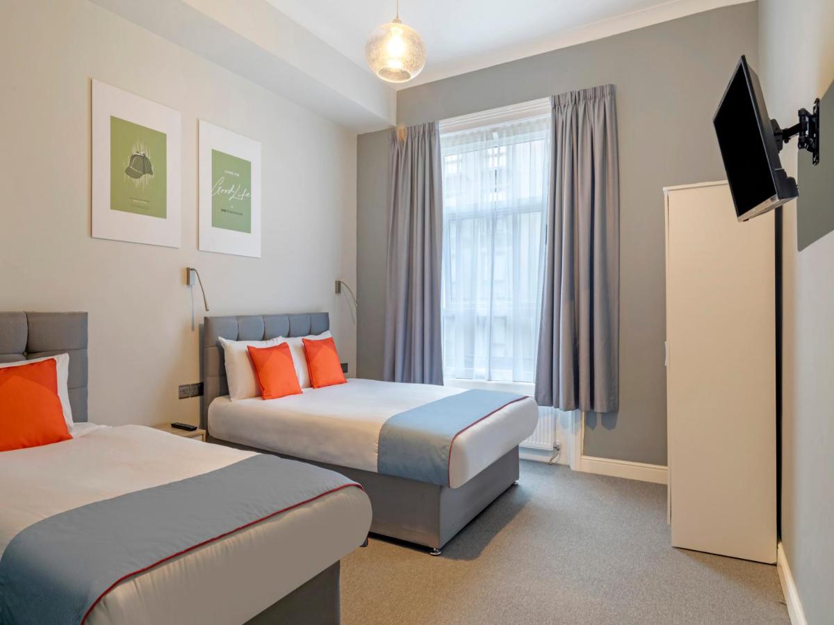 Standard Triple Room photo 2