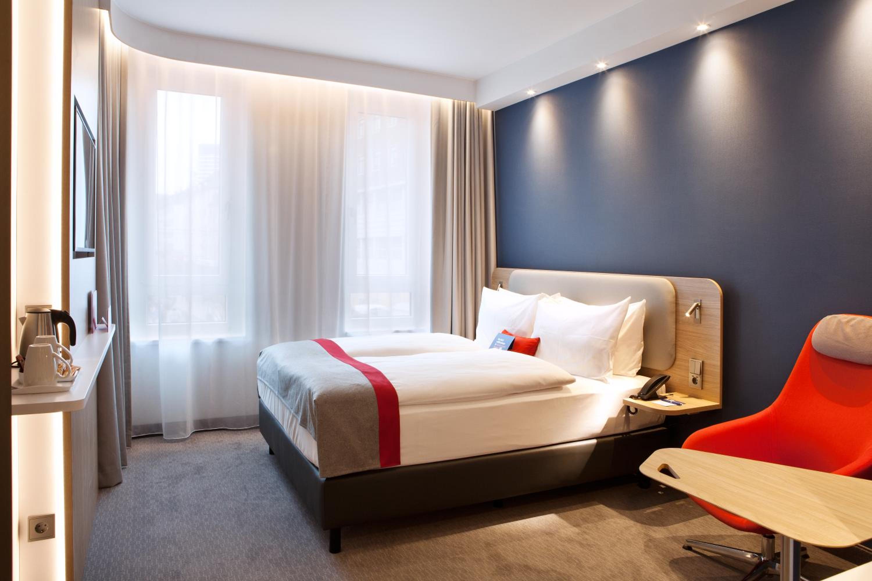 Standard Queen Room - Photo 2