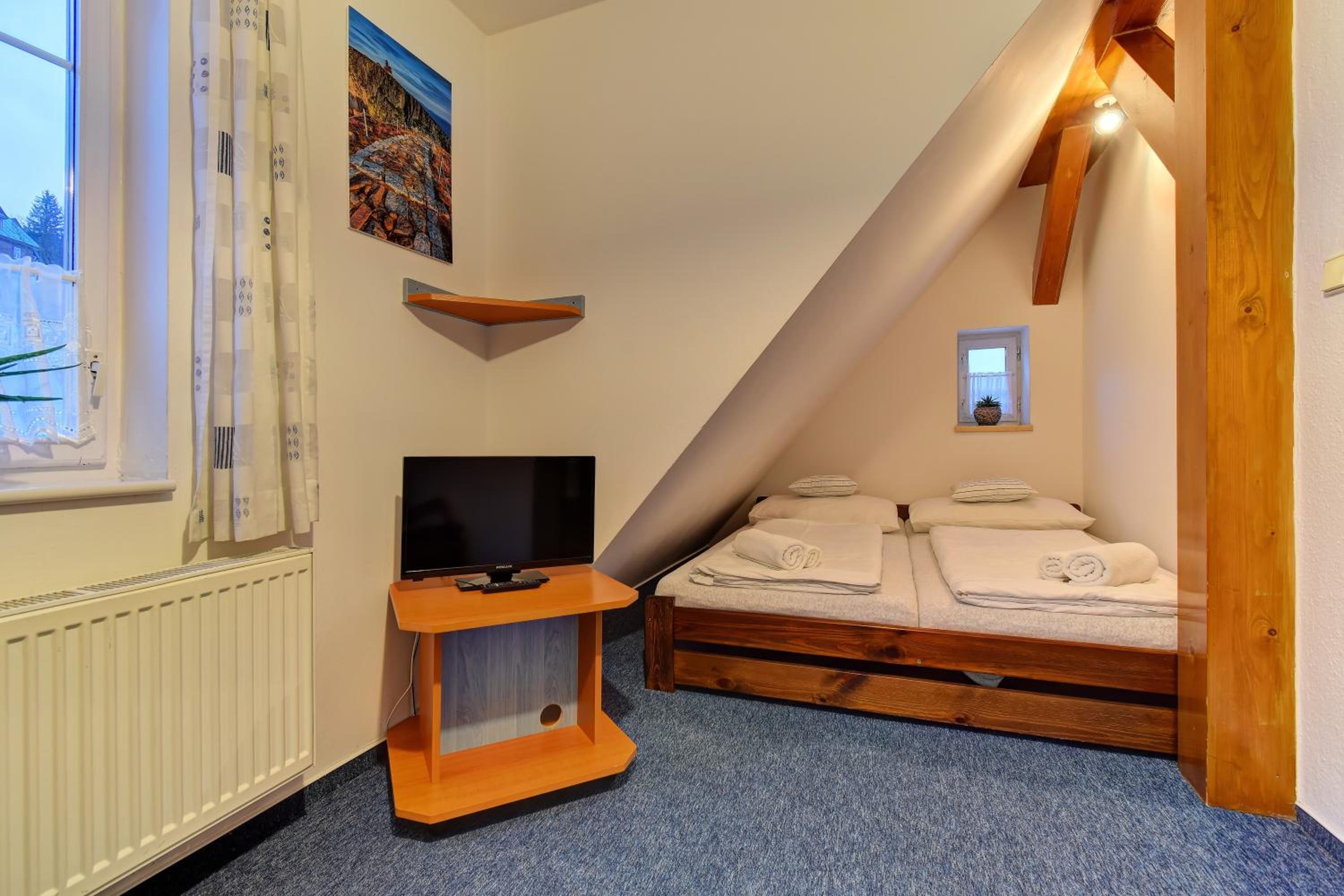 Double Room - Photo 15