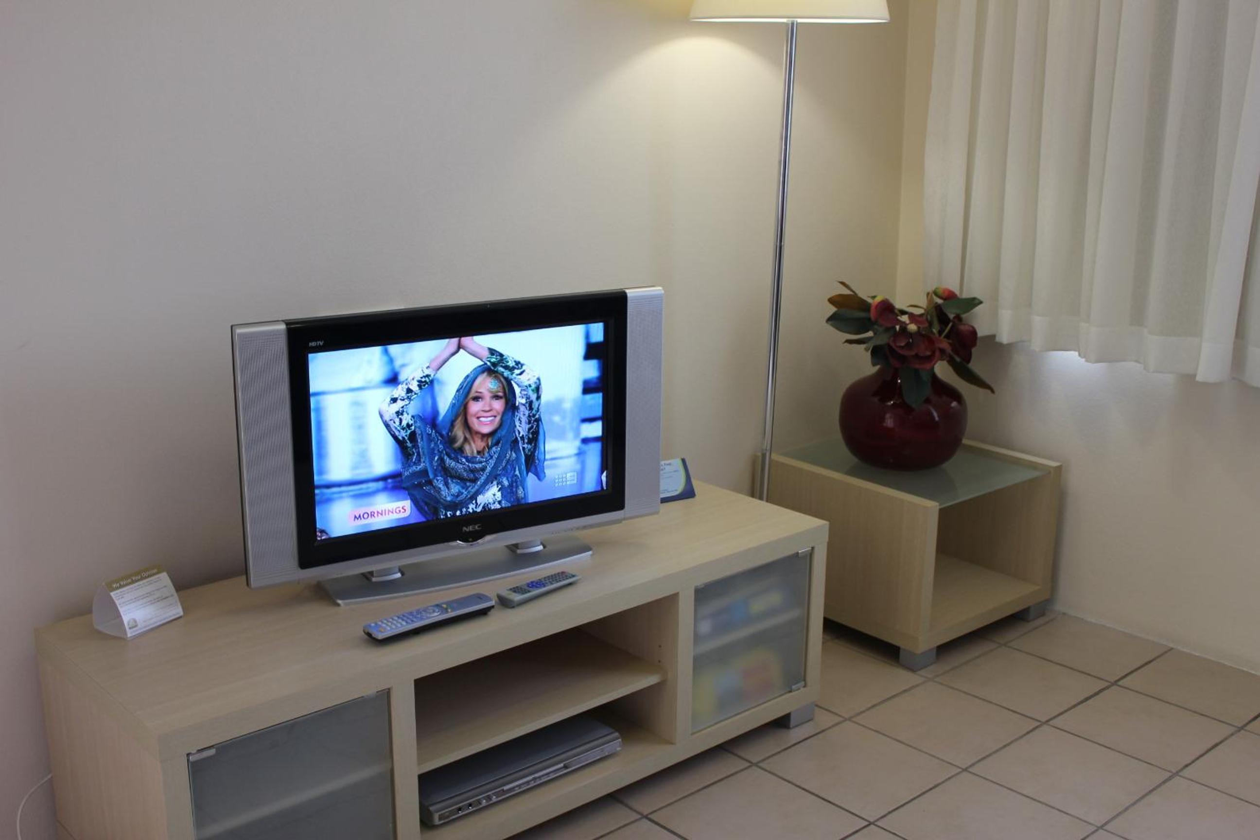 One-Bedroom Apartment - Photo 4