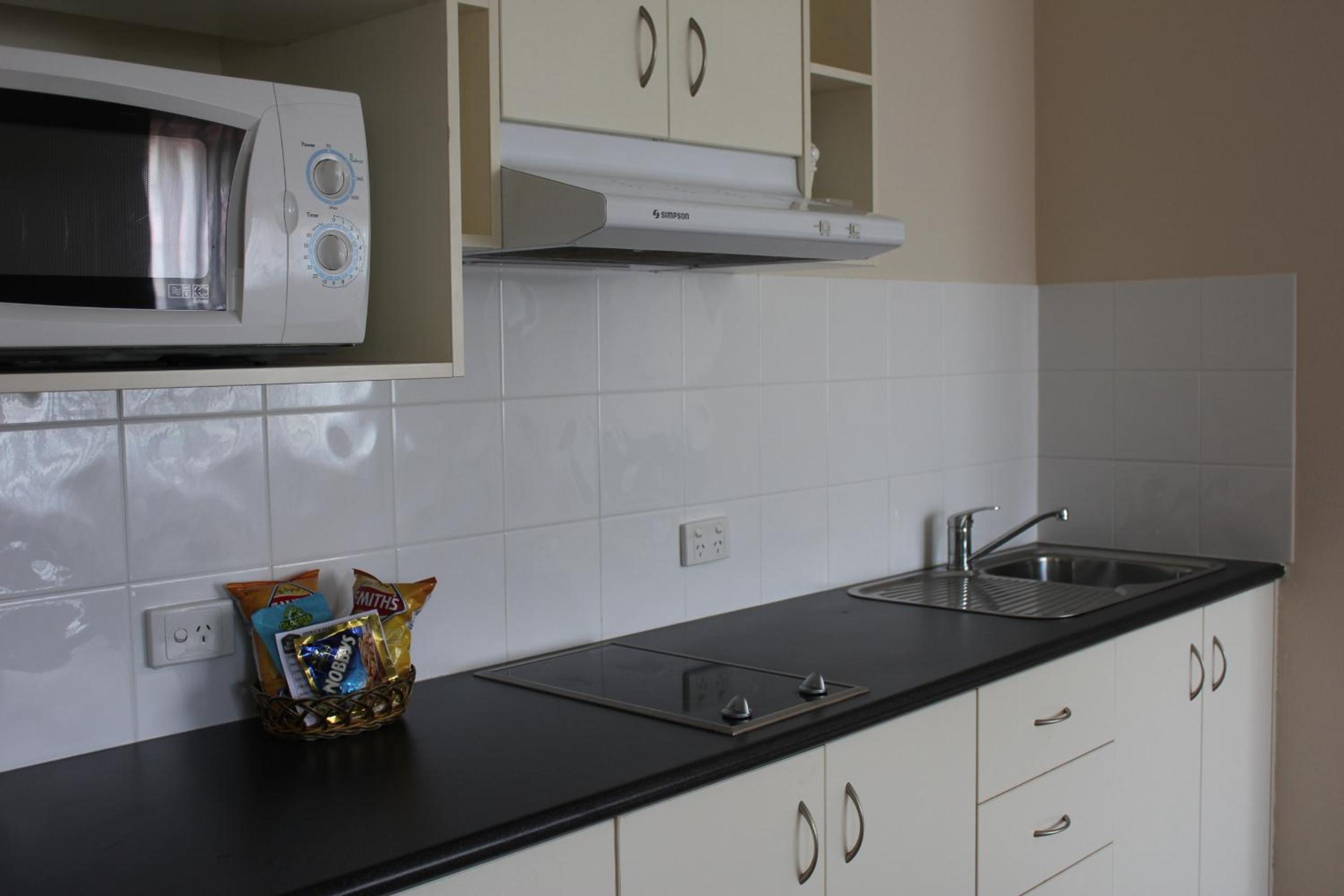 One-Bedroom Apartment - Photo 8