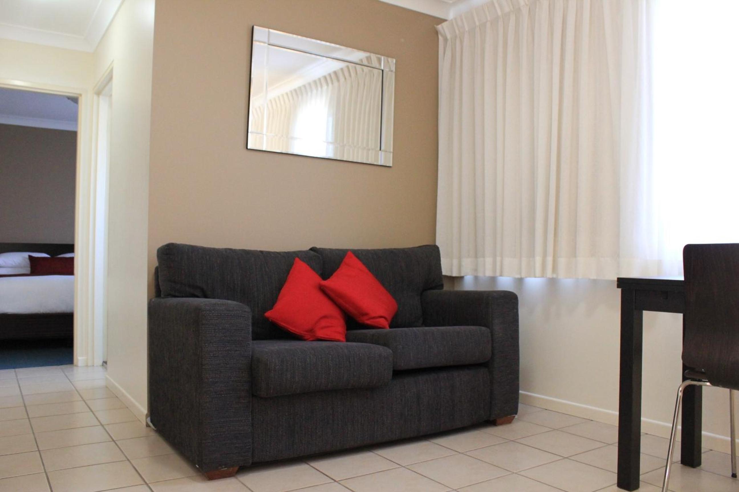 One-Bedroom Apartment - Photo 7
