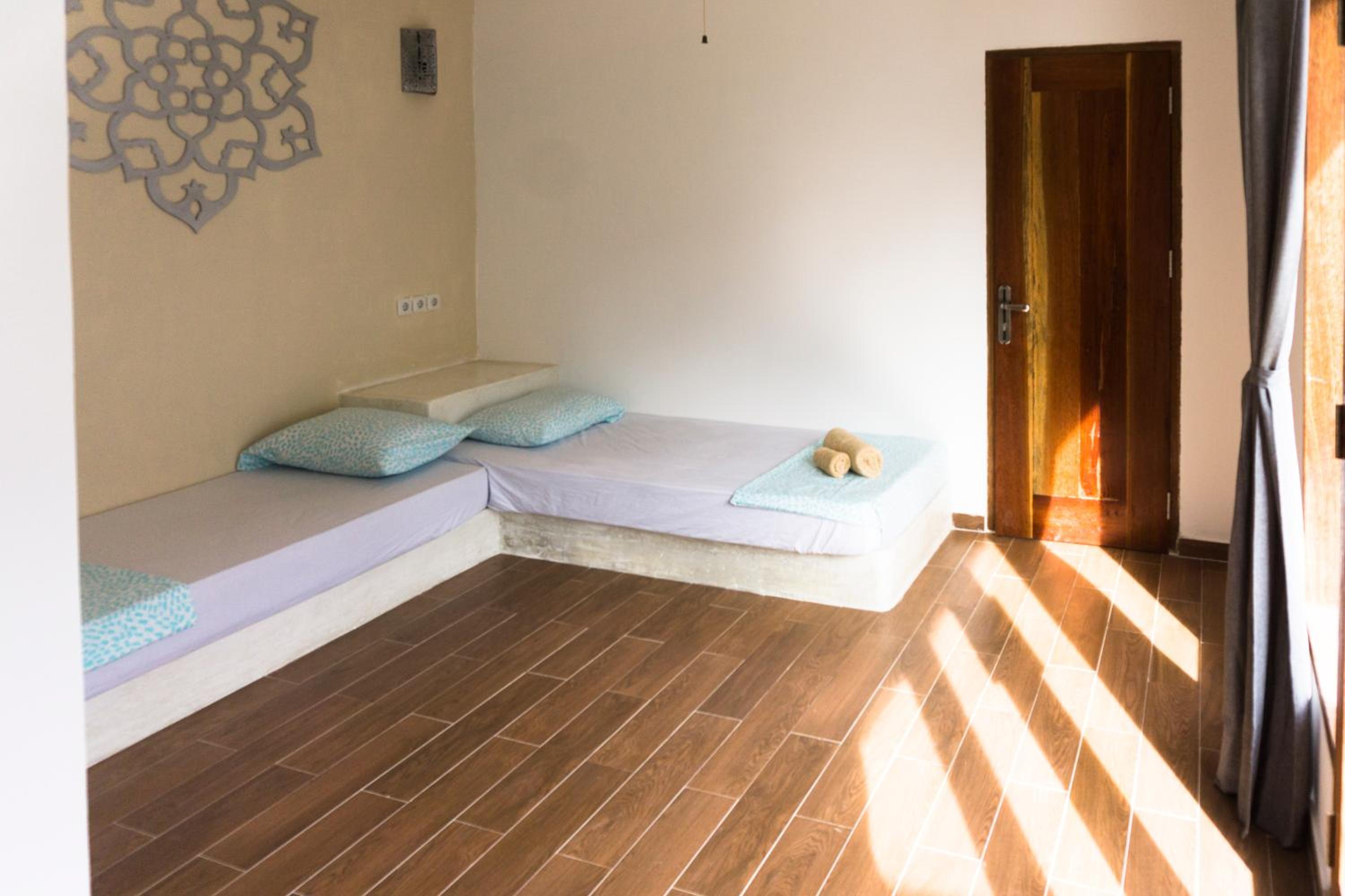 Three-Bedroom Villa - Photo 12
