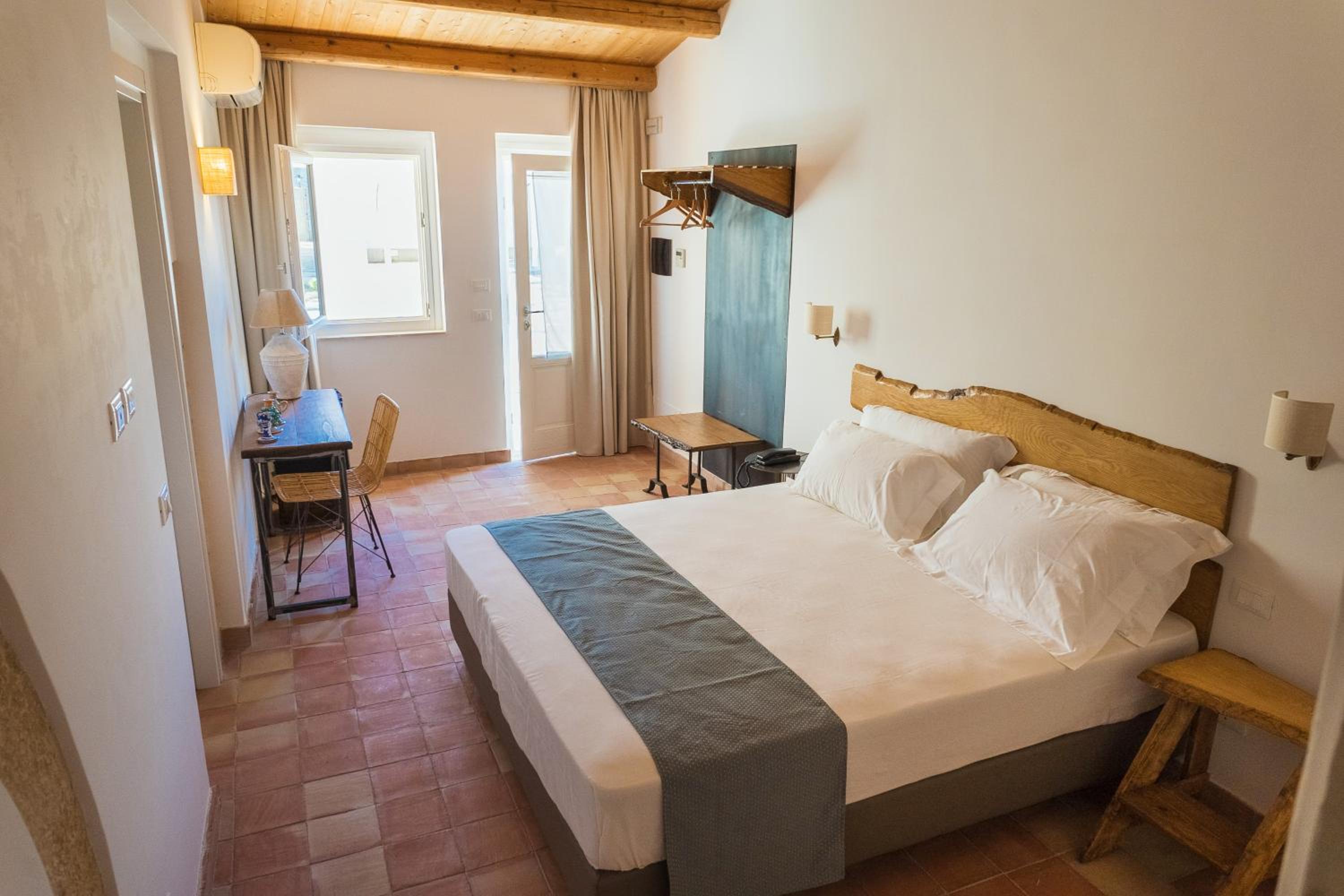 Superior Double Room - Photo 1