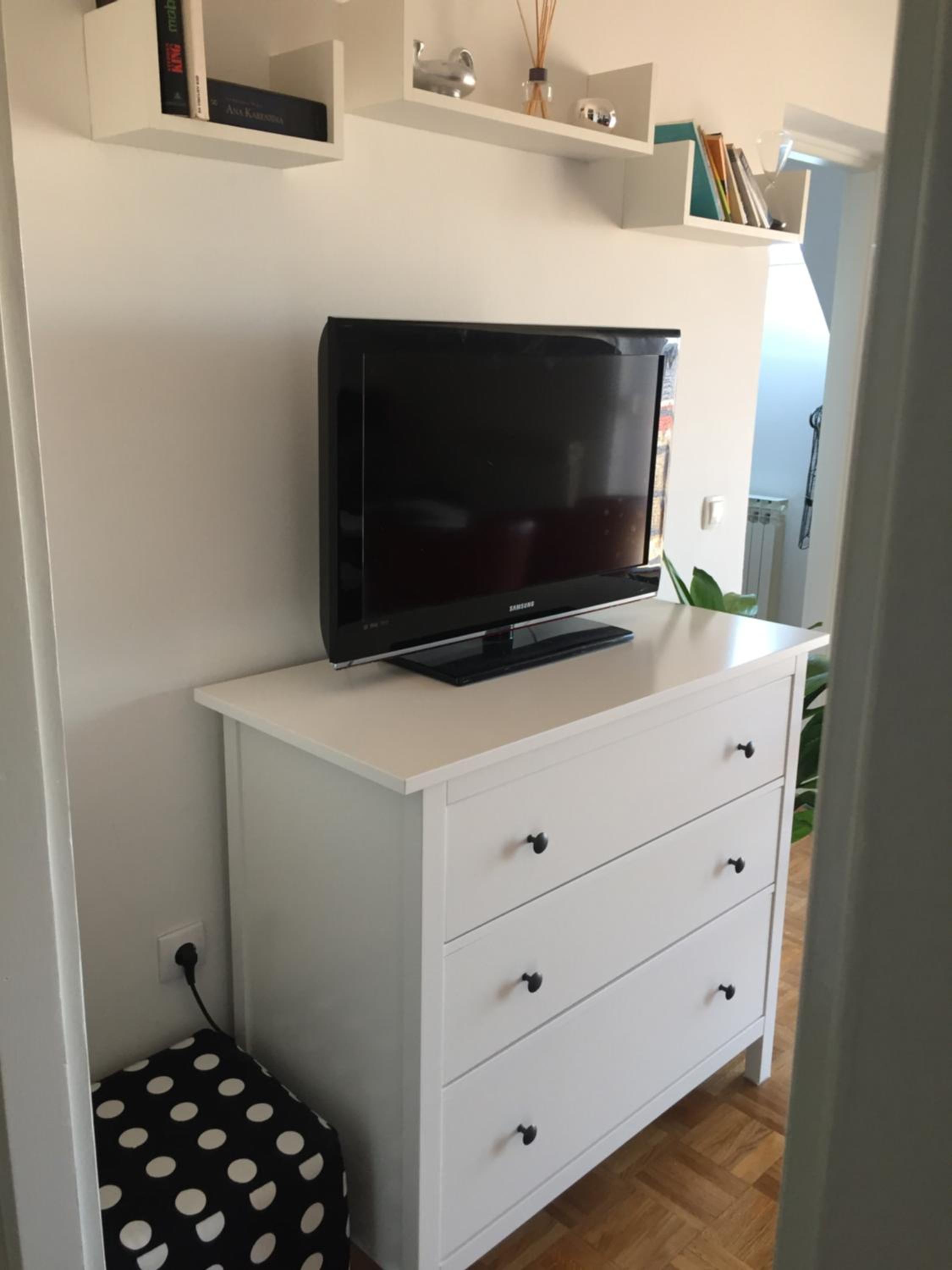 Two-Bedroom Apartment - Photo 16