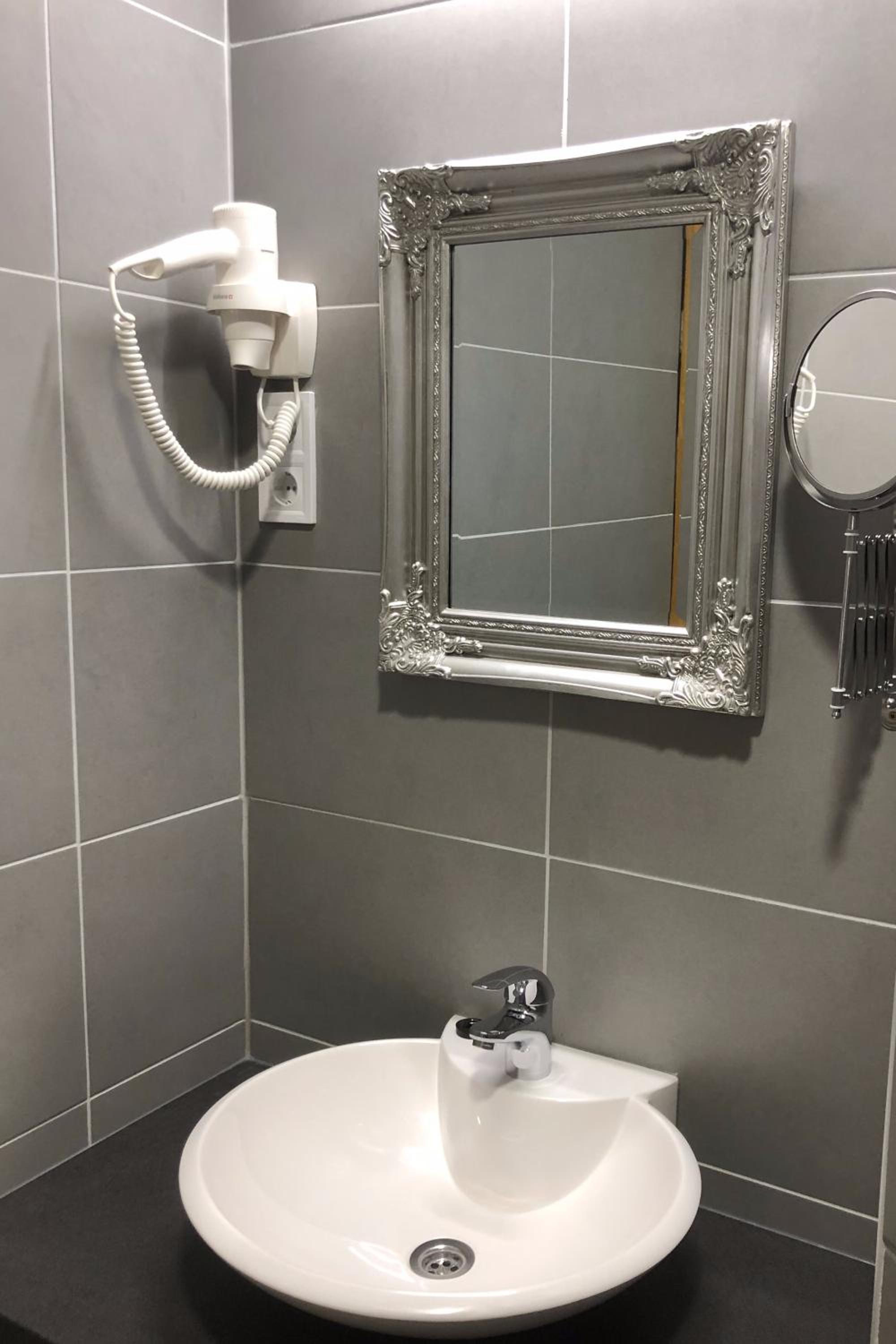 Földszinti szoba (3), 1 terasszal, medencére néző kilátás Nr.2 - Photo 2