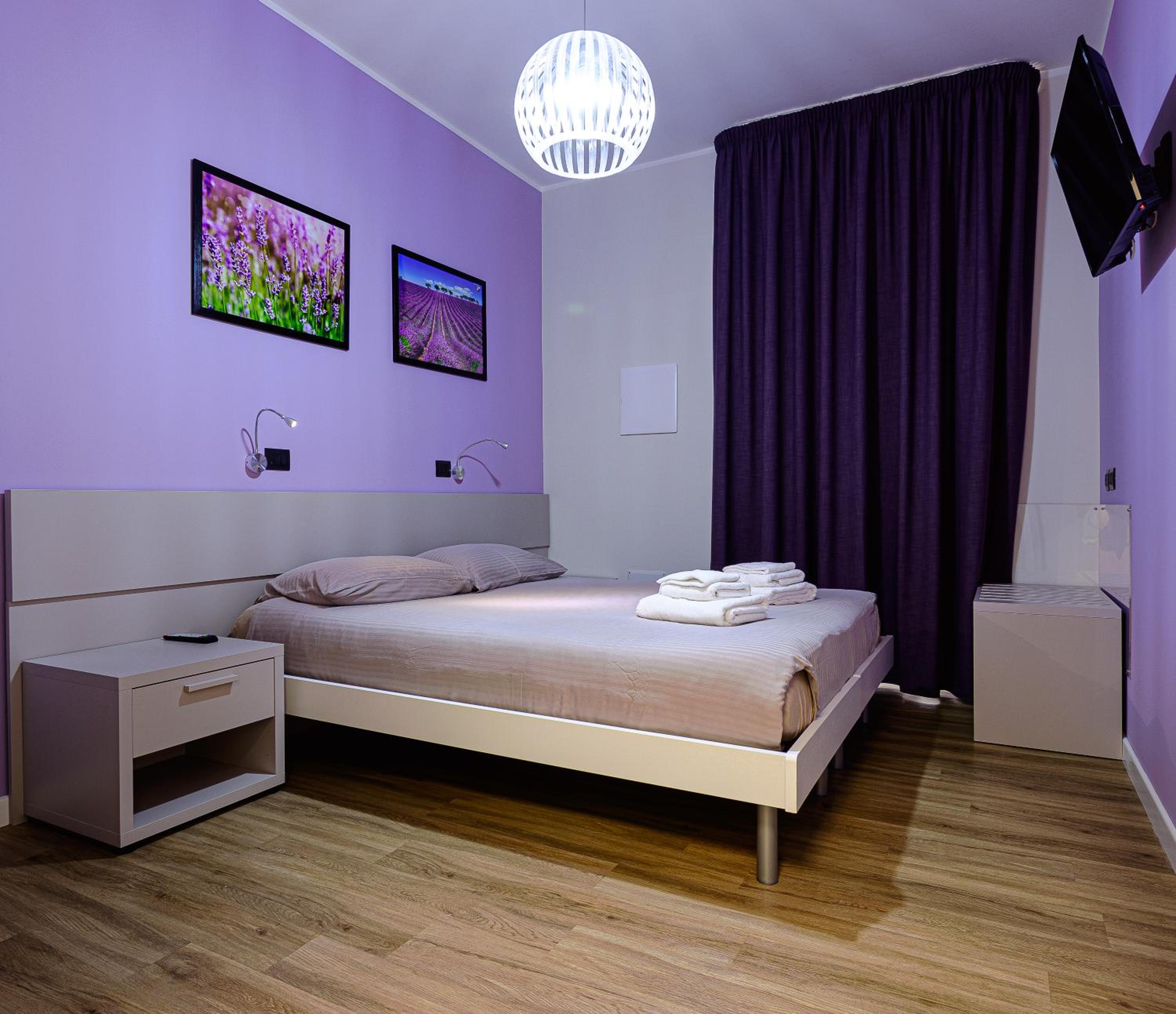 Chambre Double ou Lits Jumeaux avec Salle de Bains Privative