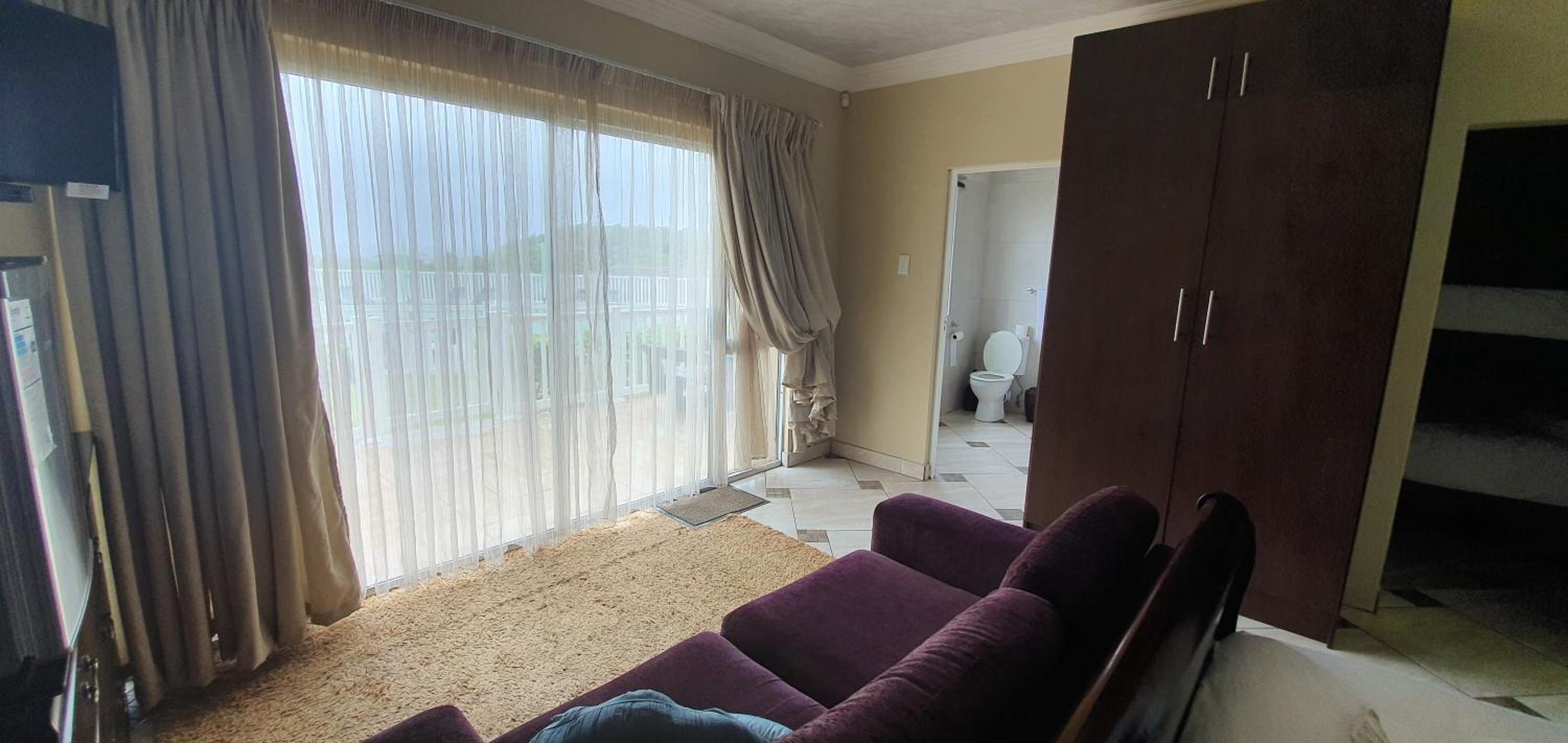 Family Room with Ocean View - Photo 2