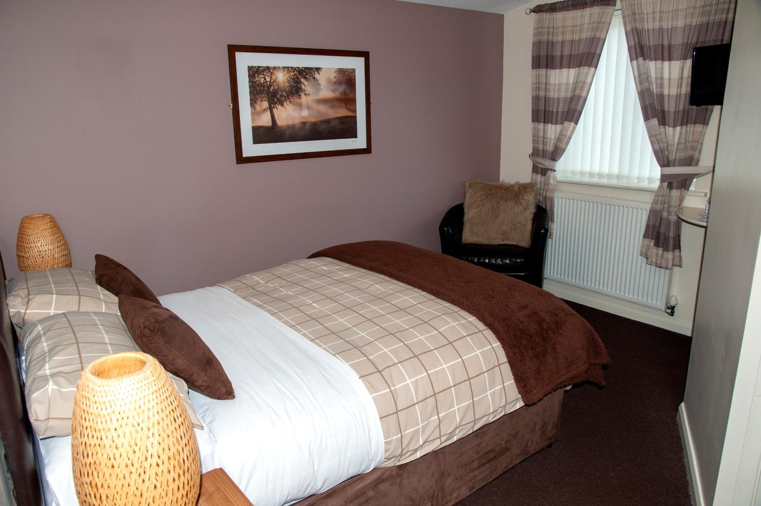 Family Room with Private Bathroom (2 Adults + 1 Child)  photo 1