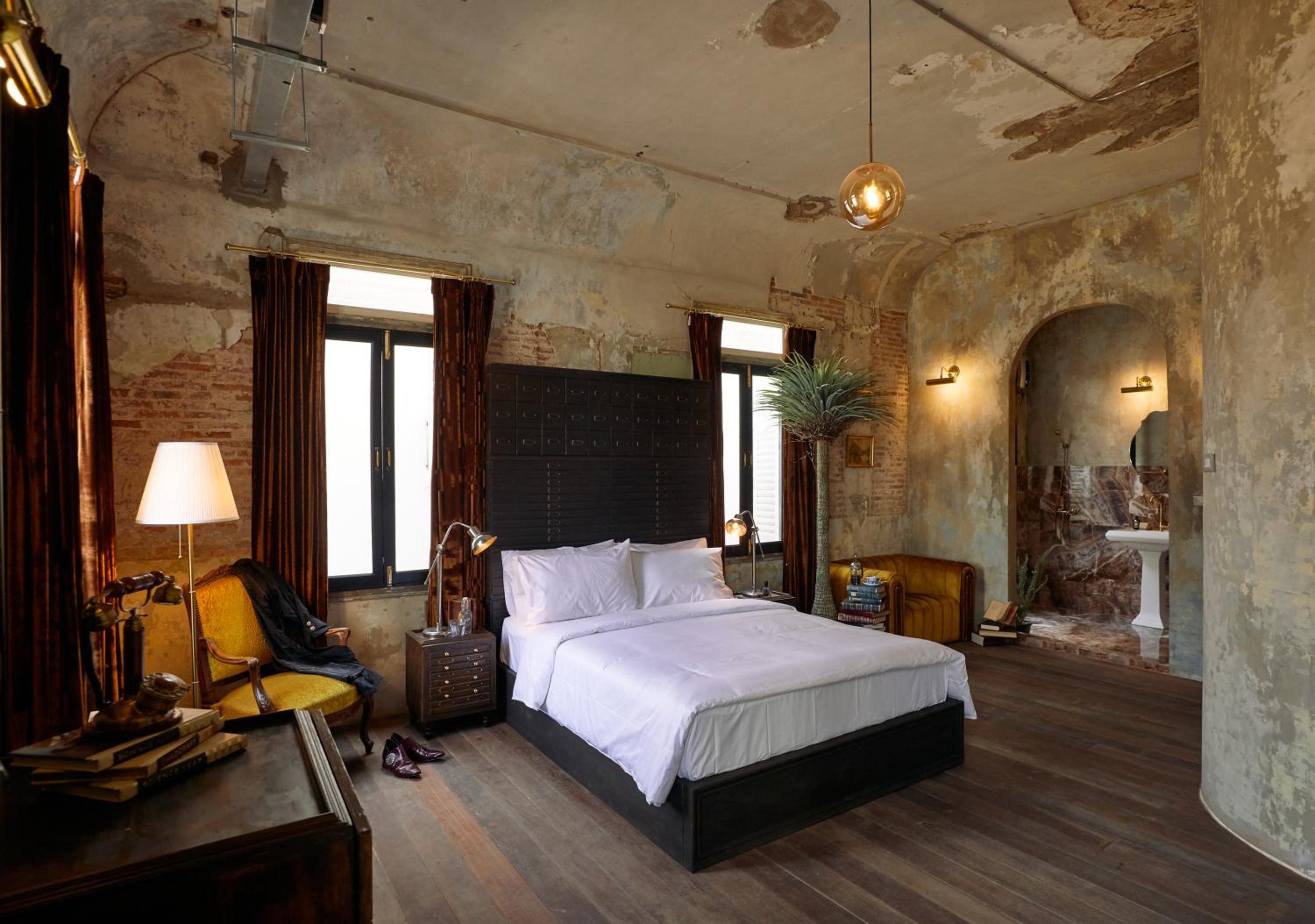 Deluxe Double Room photo 3