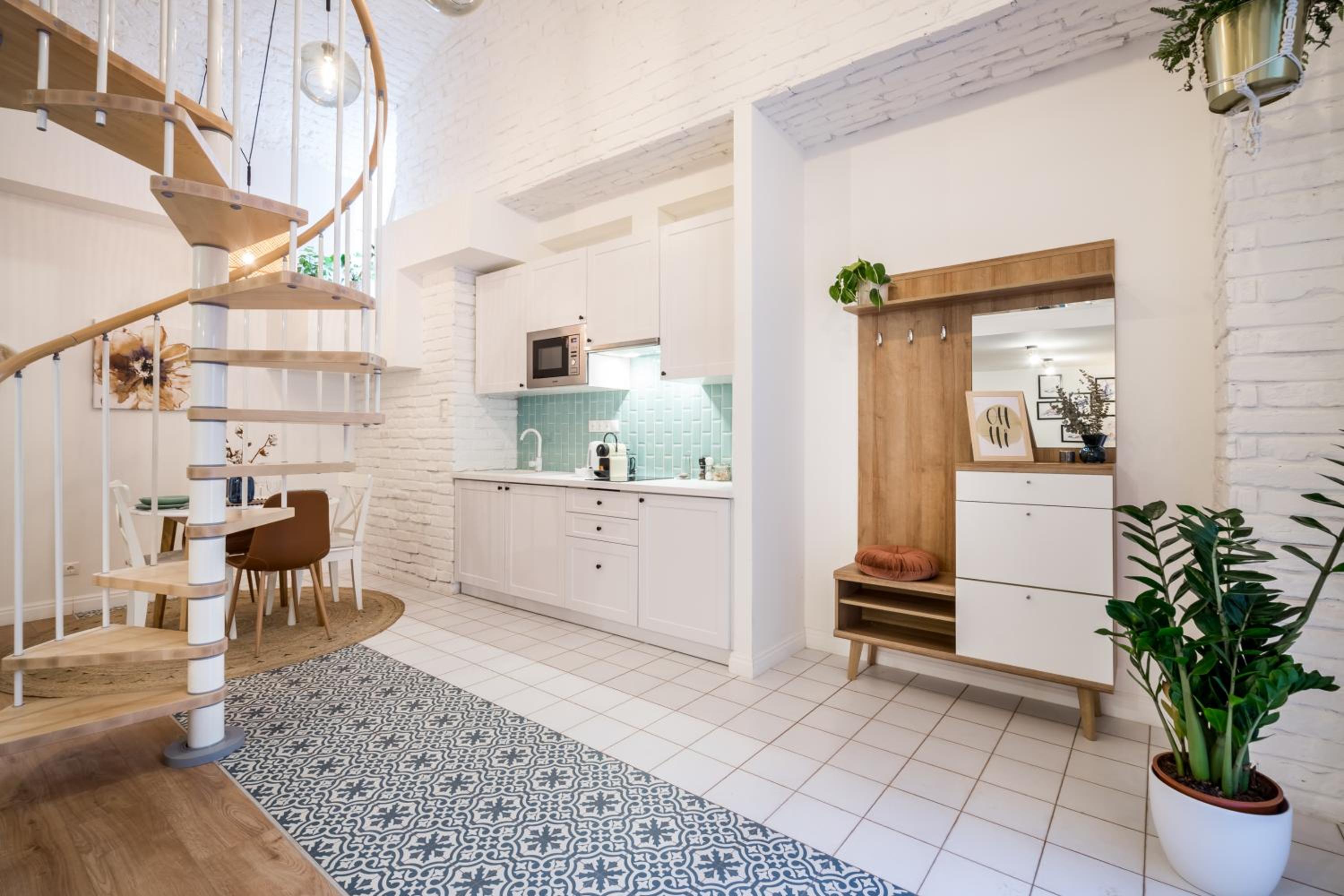 Elegant Boho Chic Home - Photo 8