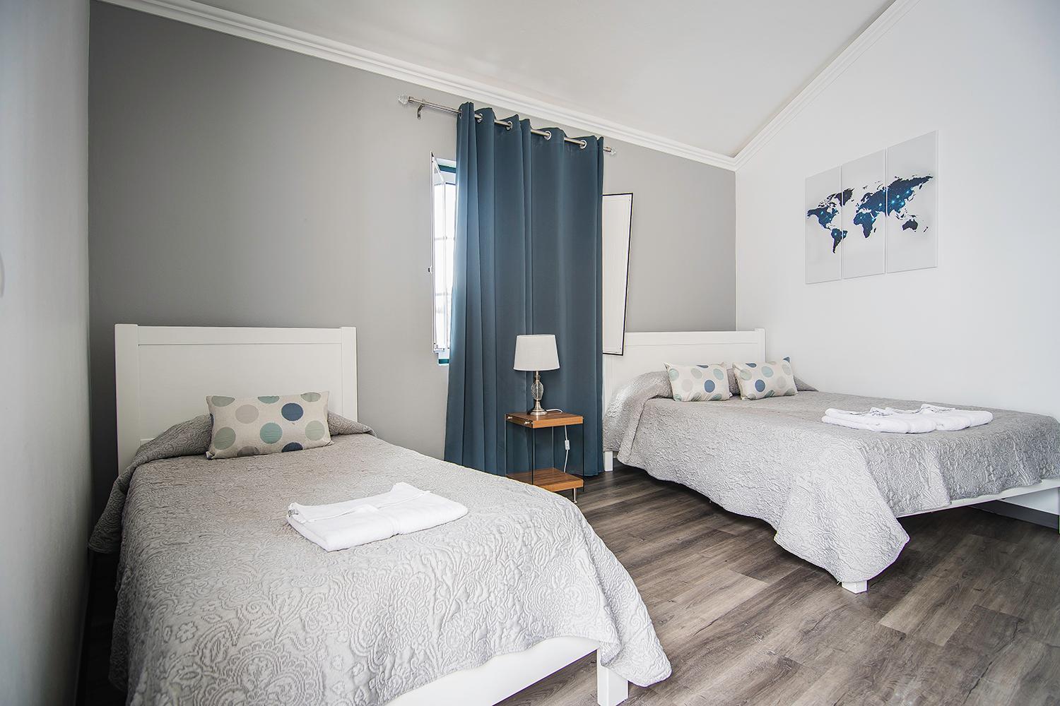Triple Room with Private Bathroom photo 1