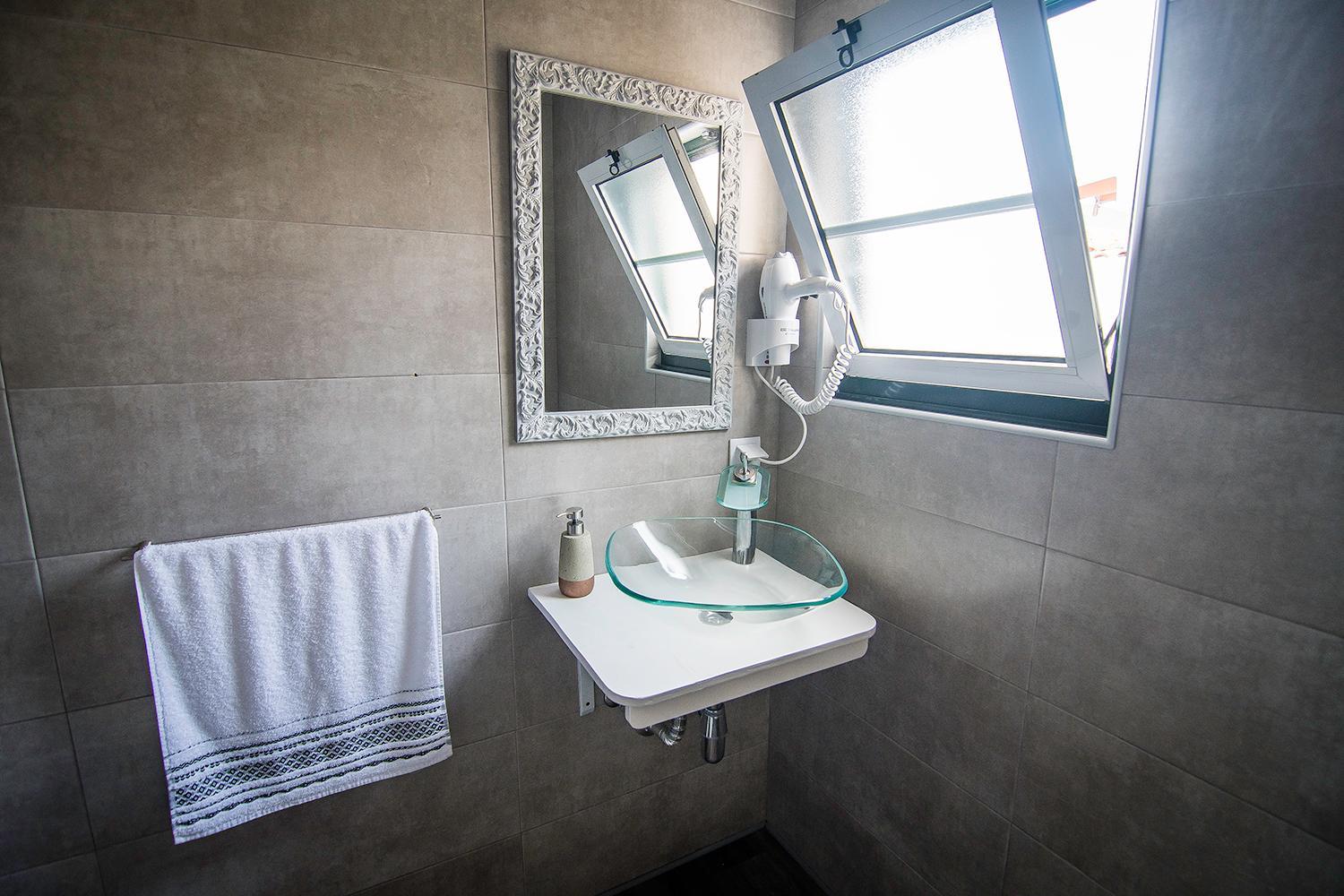 Twin Room with Shared Bathroom photo 3