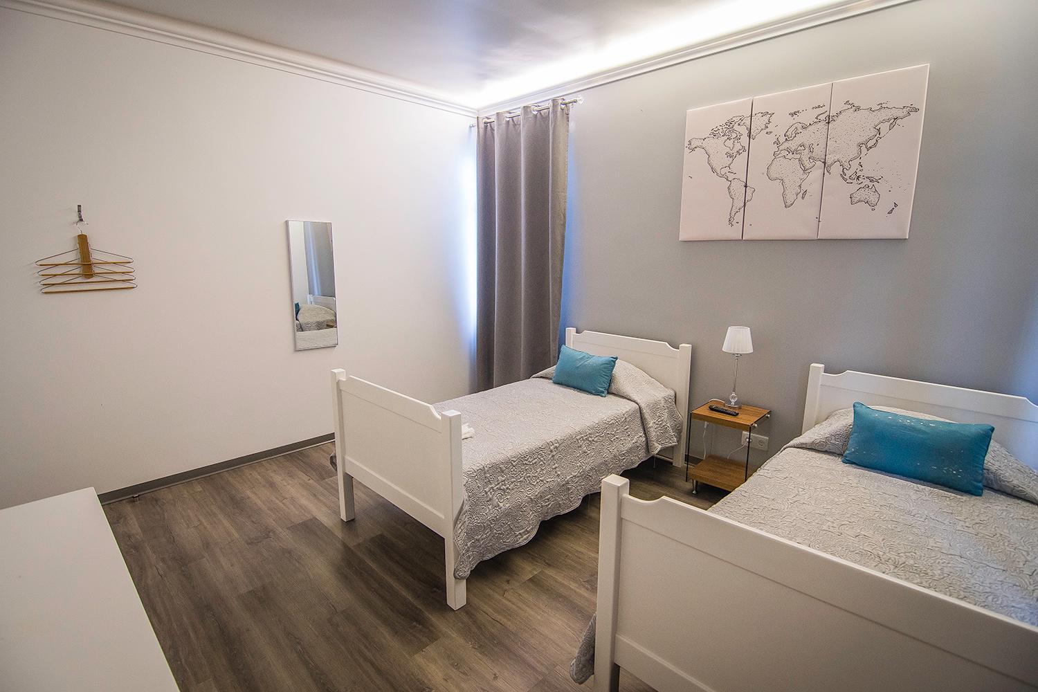Twin Room with Shared Bathroom photo 1