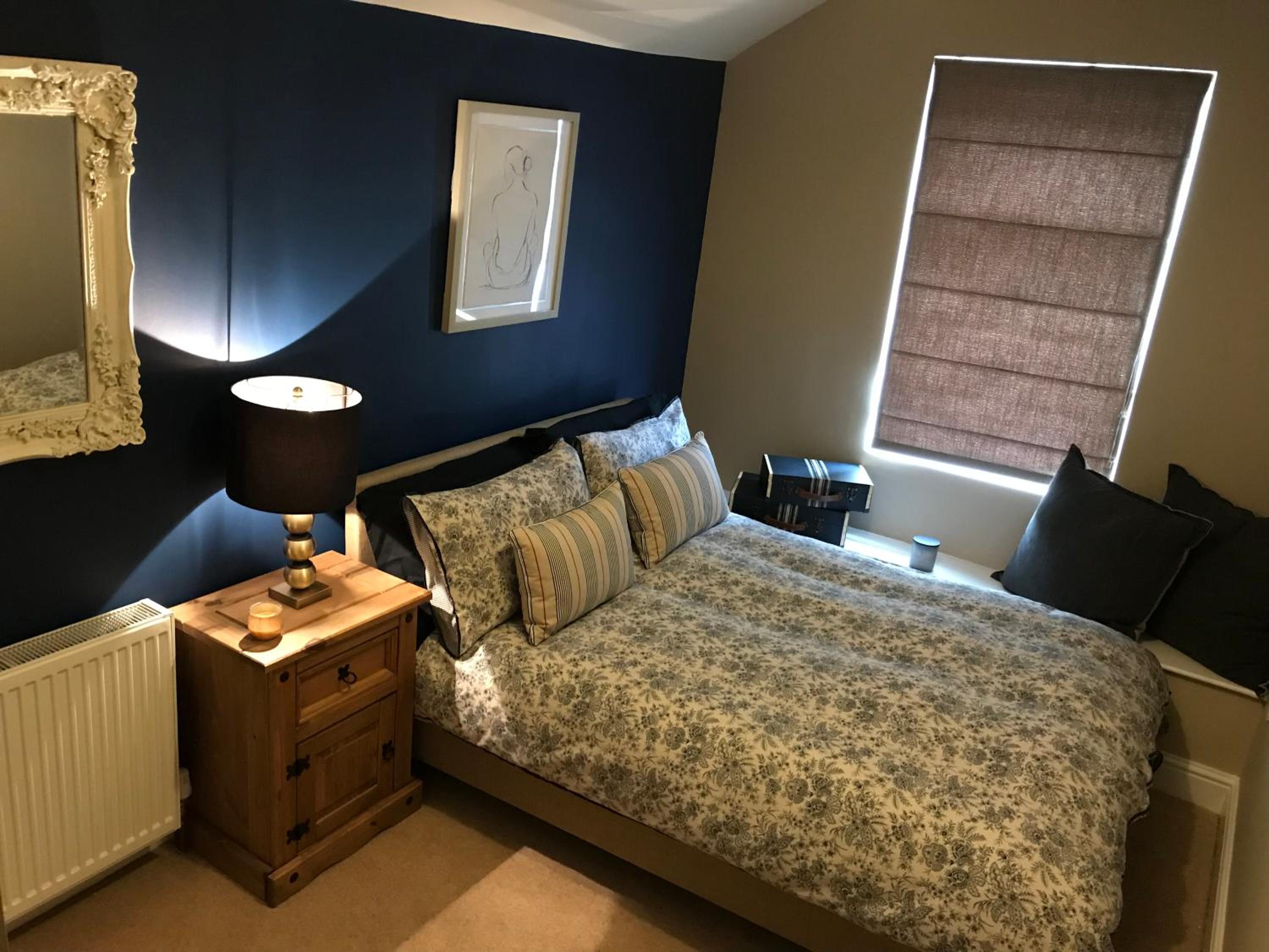 Three-Bedroom House - Photo 10