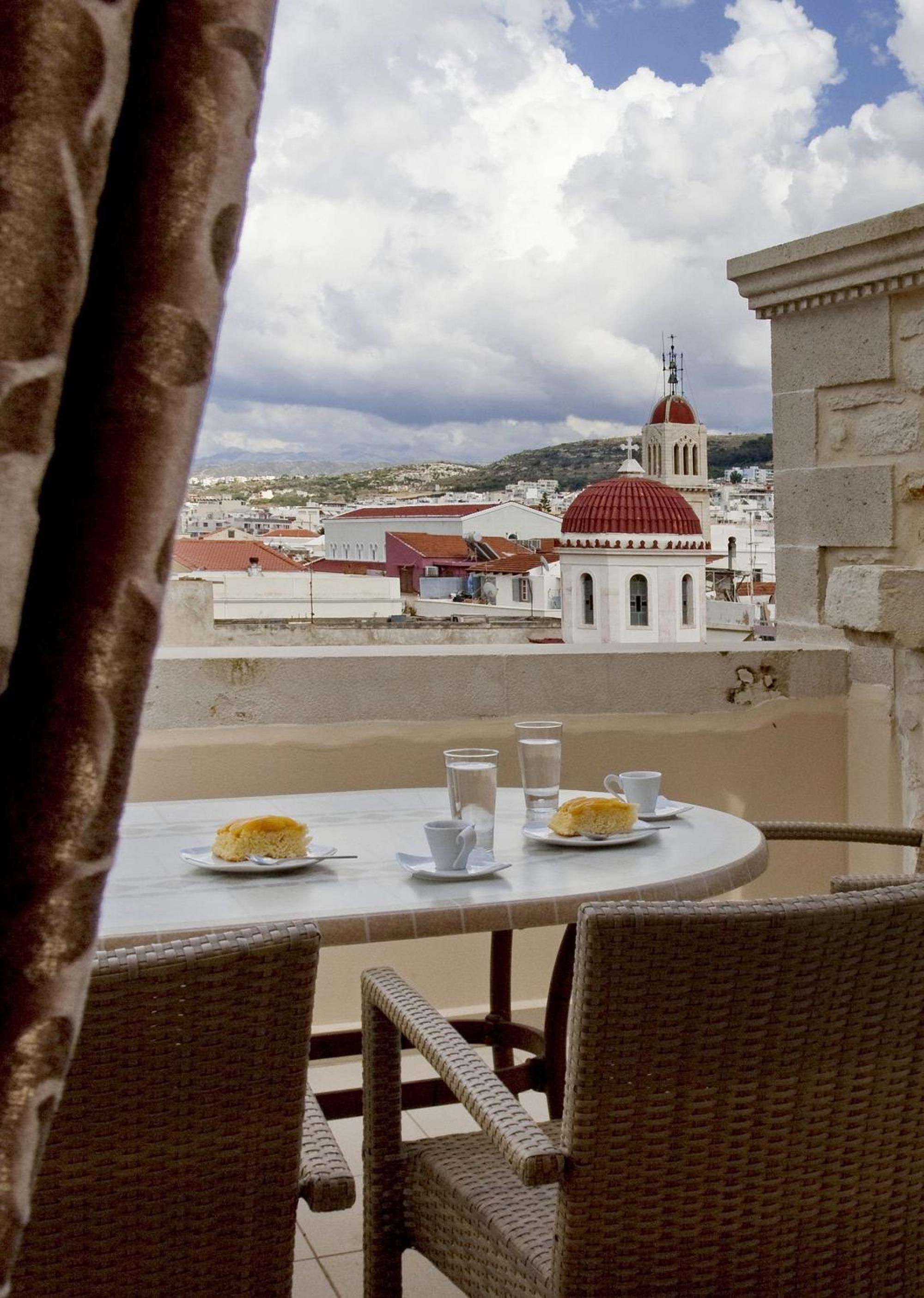 Junior Suite with Balcony photo 2