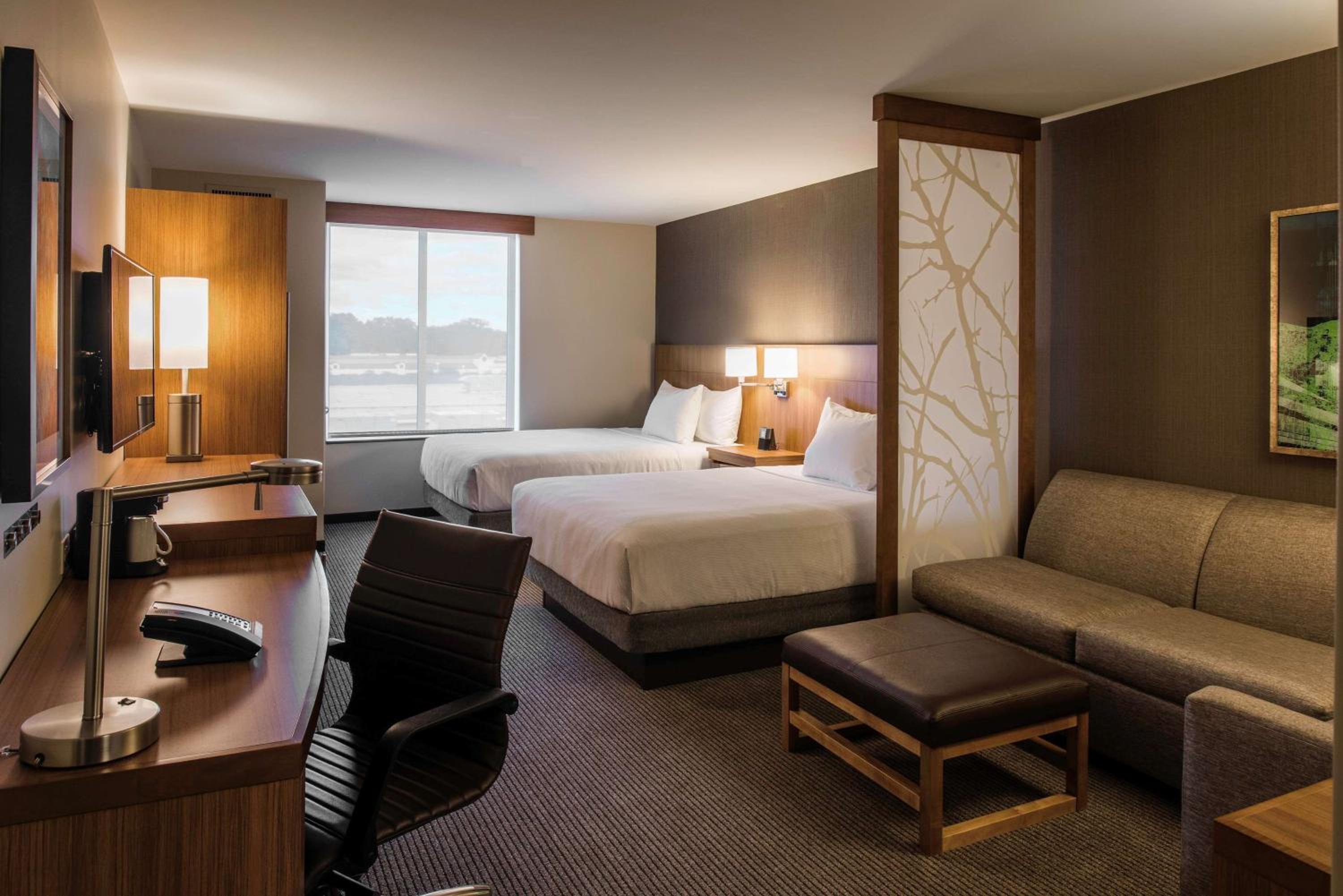 Queen Room with Two Queen Beds and Sofa Bed