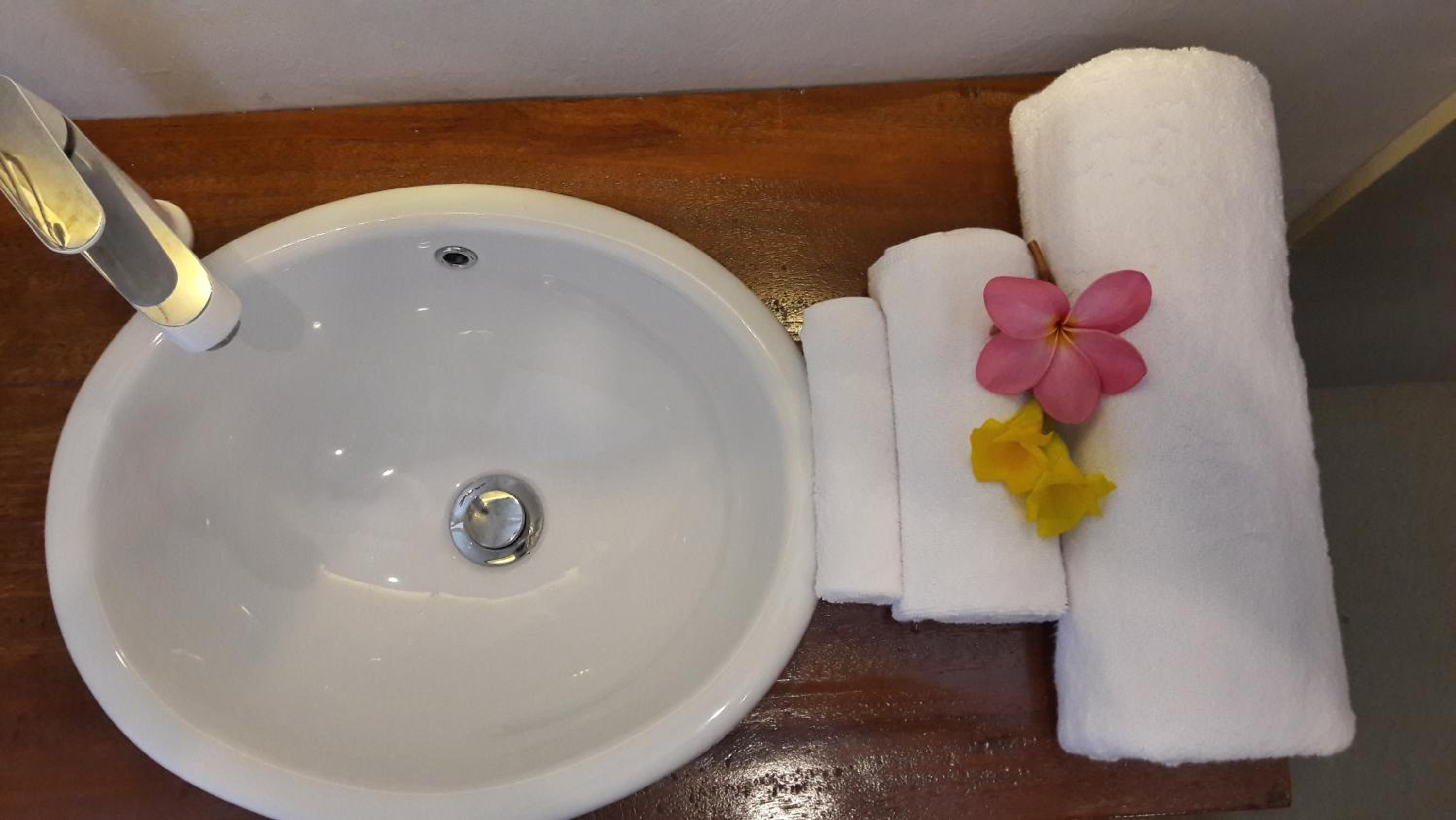 Deluxe Double or Twin Room with Balcony - Photo 2