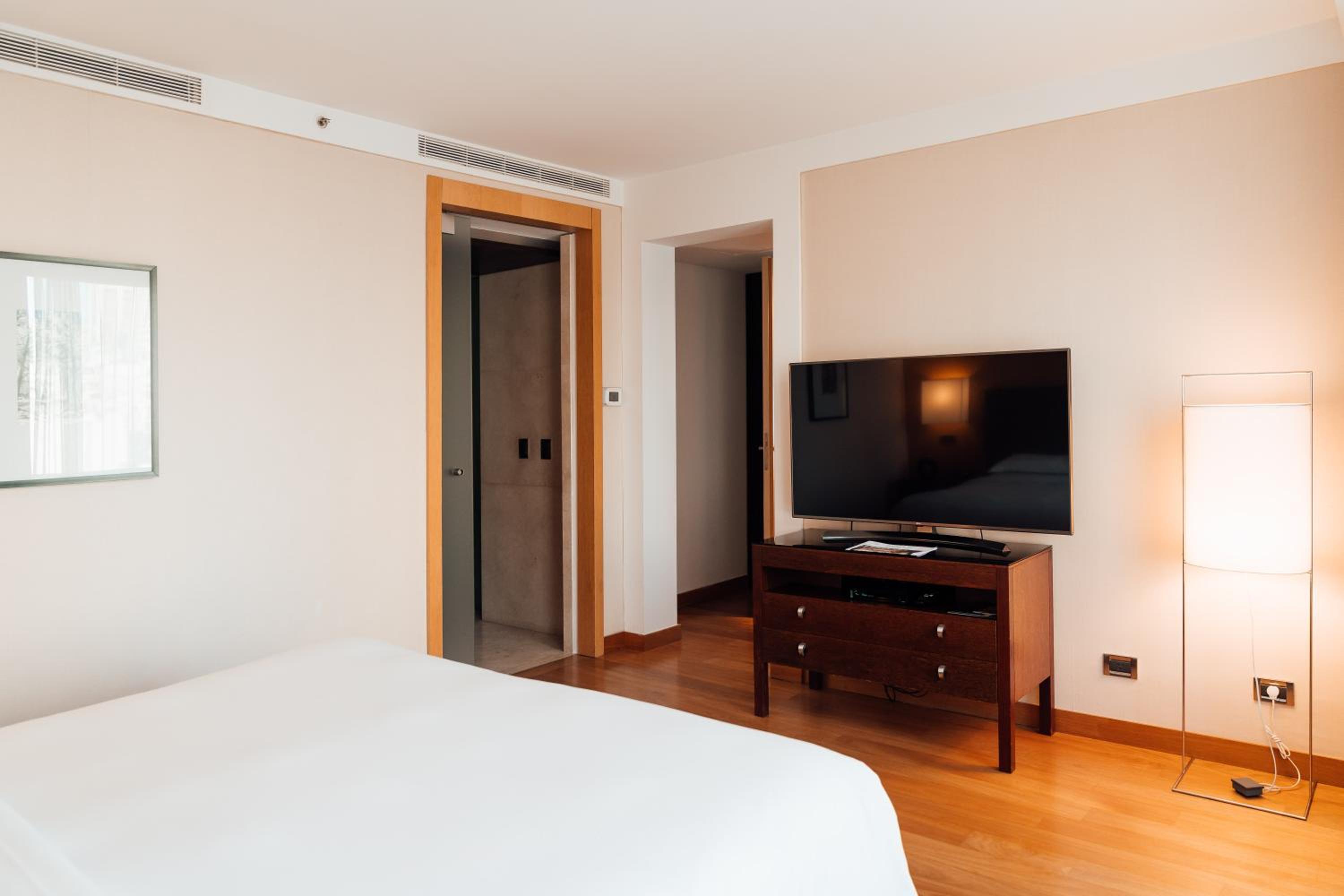 One-Bedroom Suite