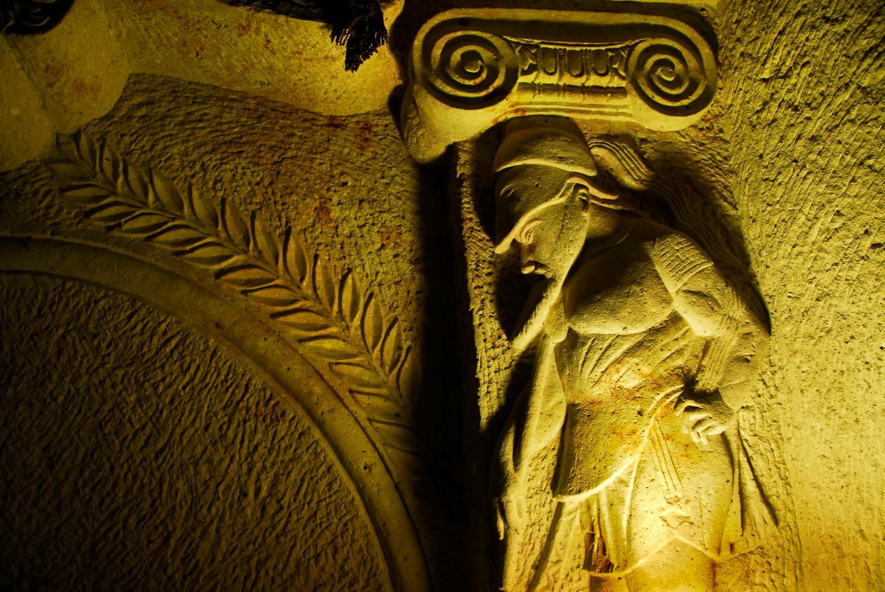 Cave Suite photo 3