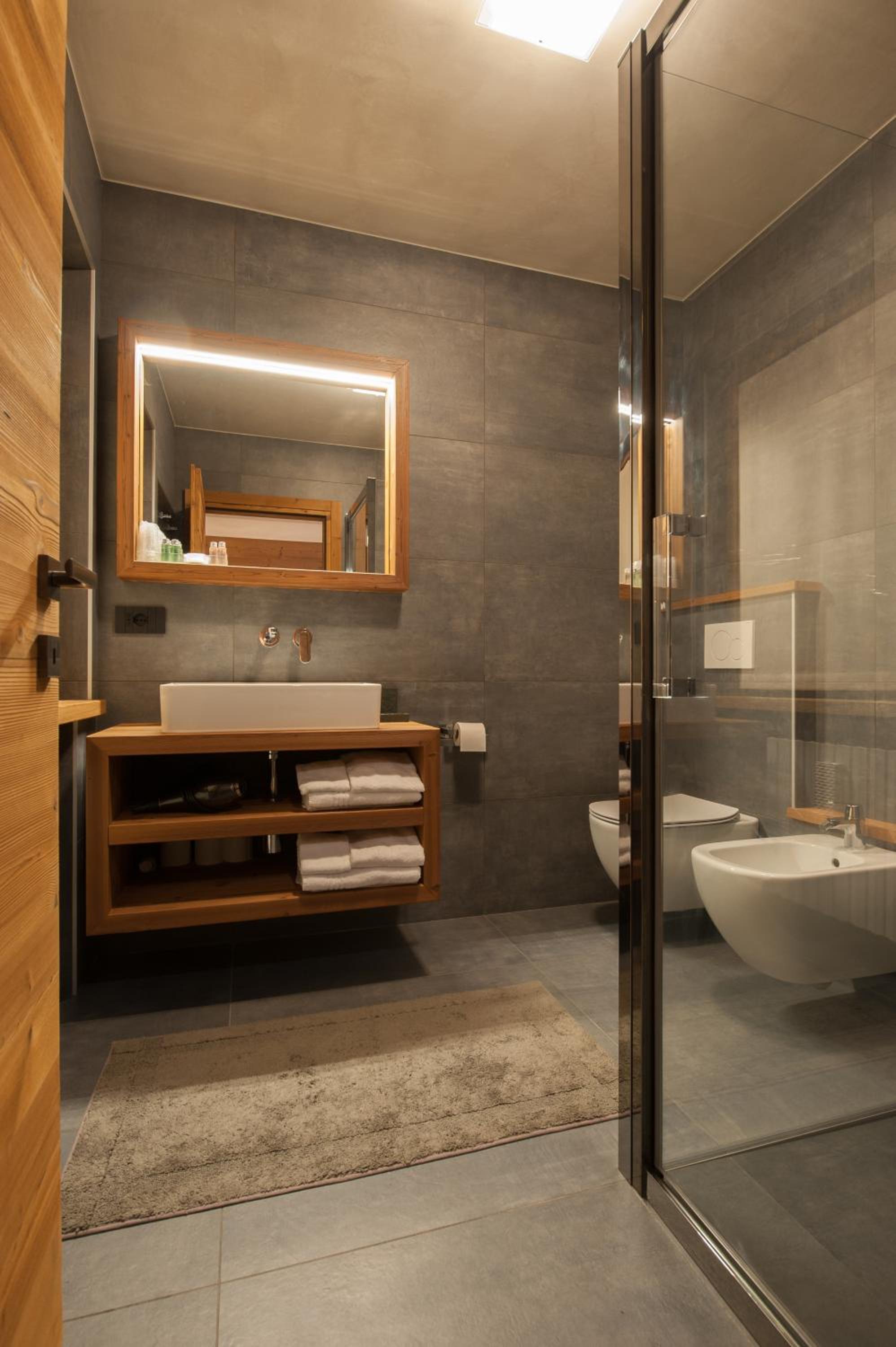 Deluxe Double or Twin Room with Balcony photo 3
