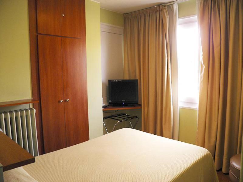 Single Room photo 2