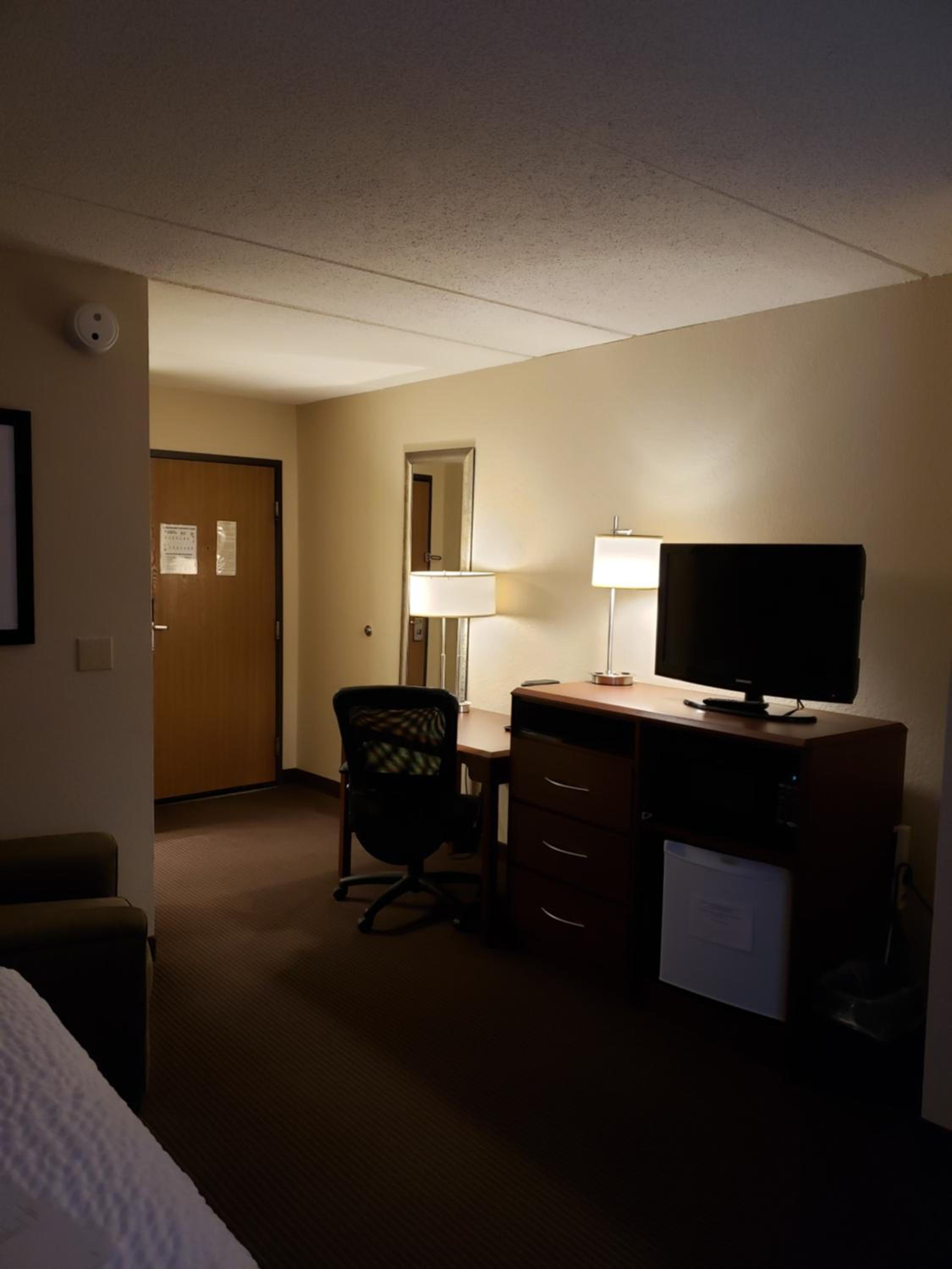 Superior King Room - Non-Smoking - Photo 4