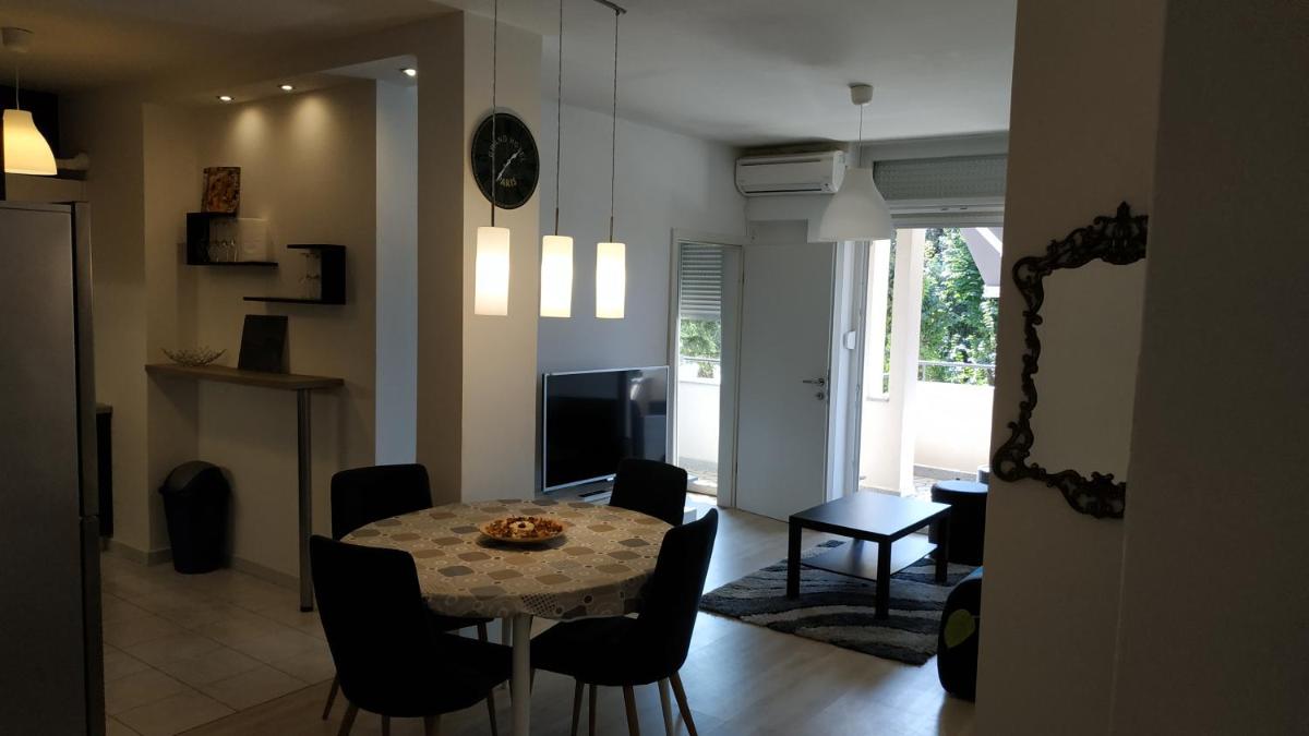 Apartment with Sea View photo 2