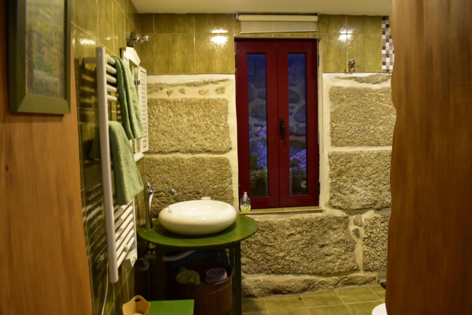 Double Room with Patio - Photo 4
