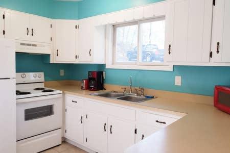 Two-Bedroom House - Photo 23