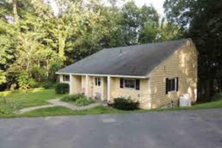 Two-Bedroom House - Photo 3