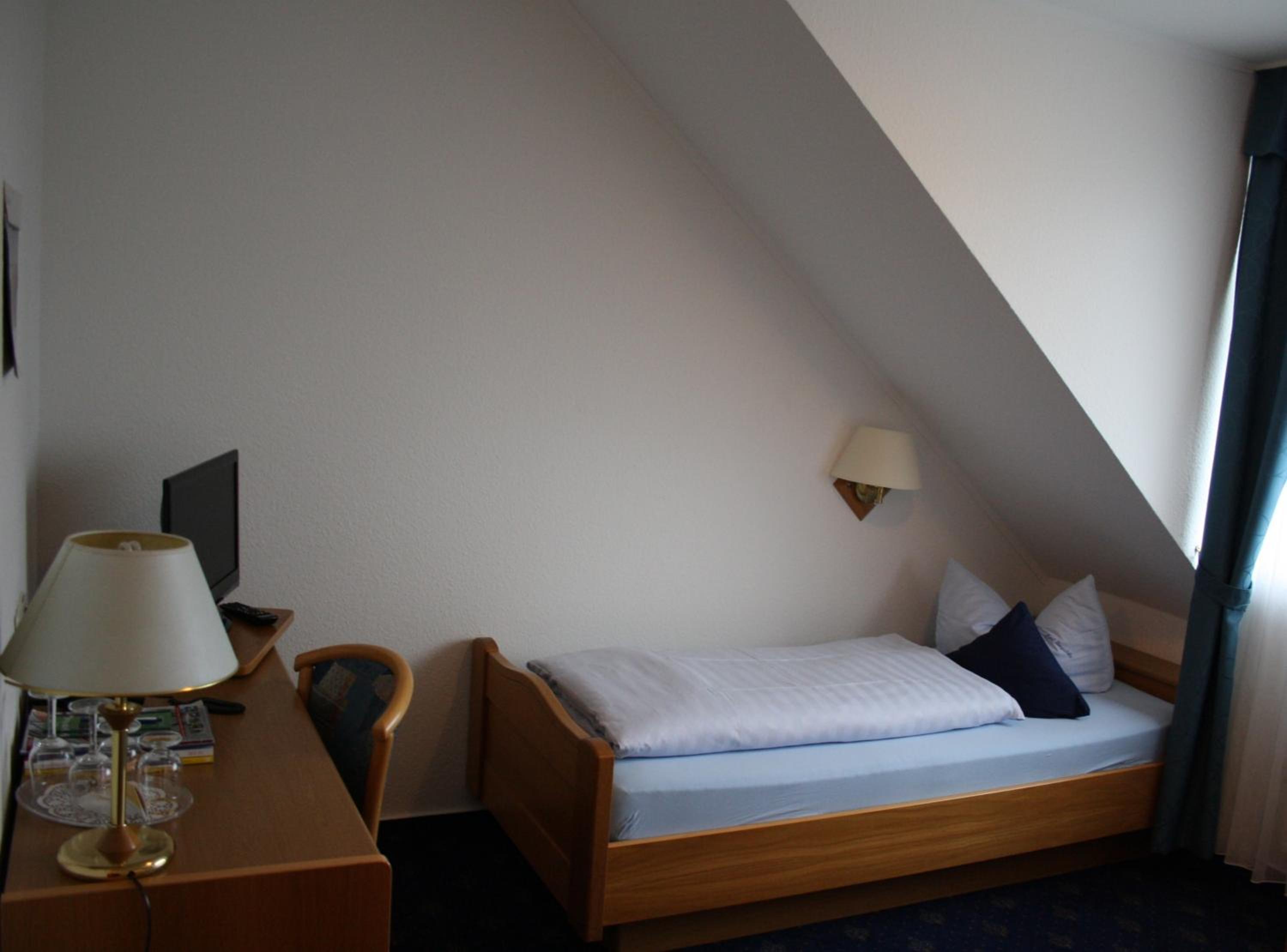 Double Room - Photo 2