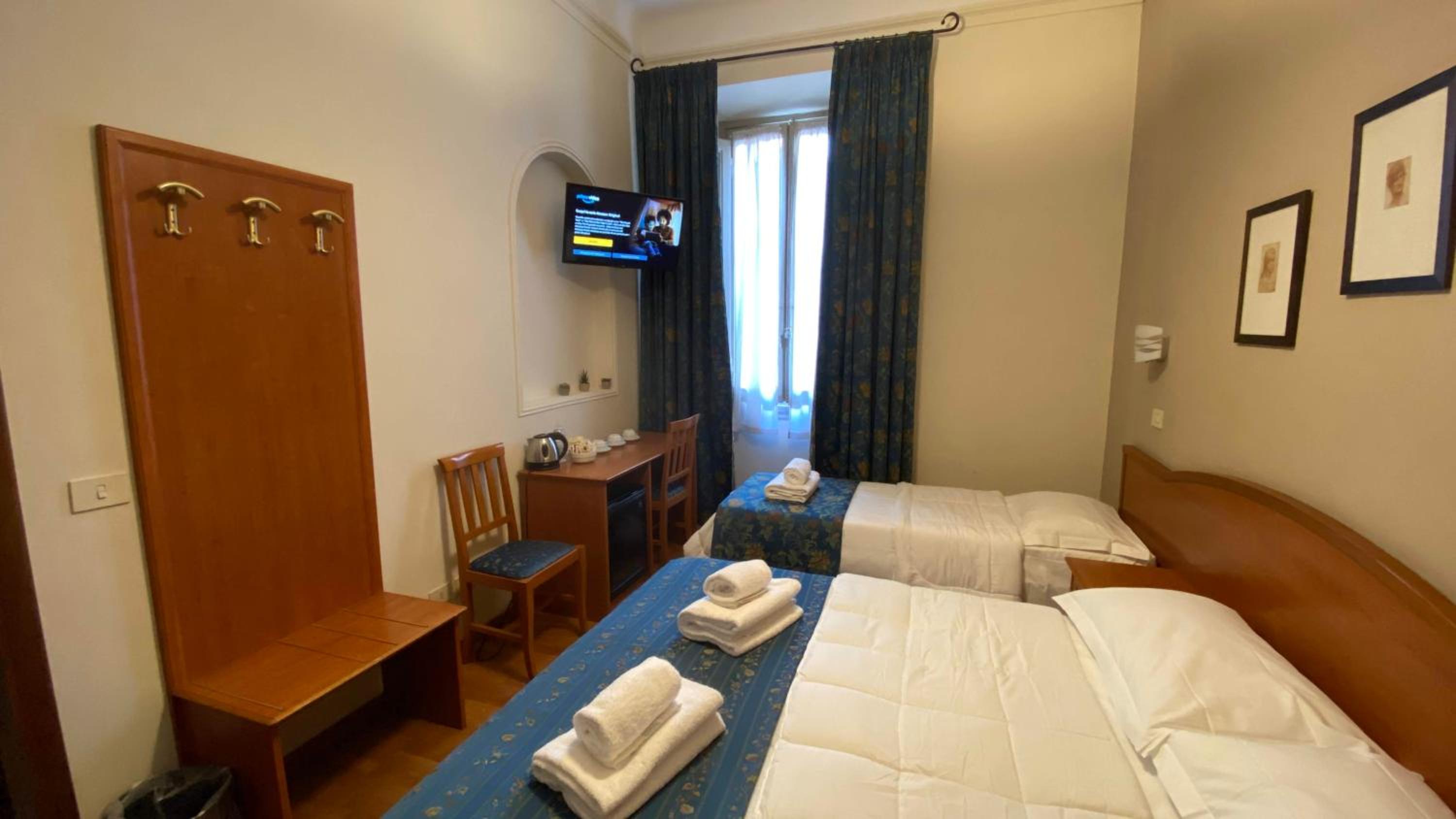 Standard Triple Room photo 3