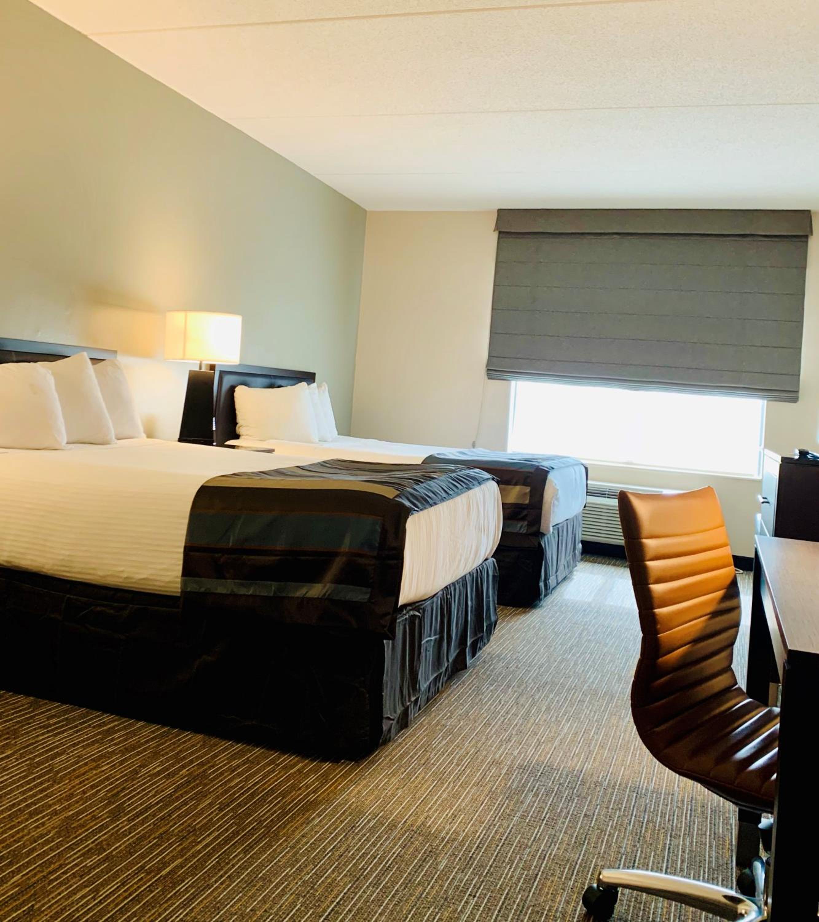Double Room with Two Double Beds - Non-Smoking - Photo 6