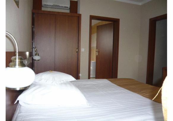 Suite - Photo 6