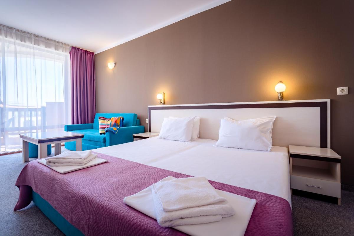 Double or Twin Room Sea View  photo 1